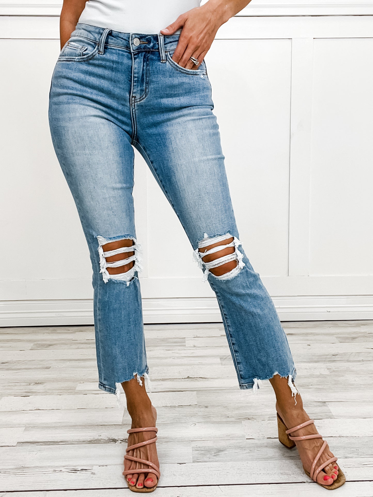 Lovervet by Vervet "WILLOW" Hi-Rise Kick Flare Cropped Denim Jeans