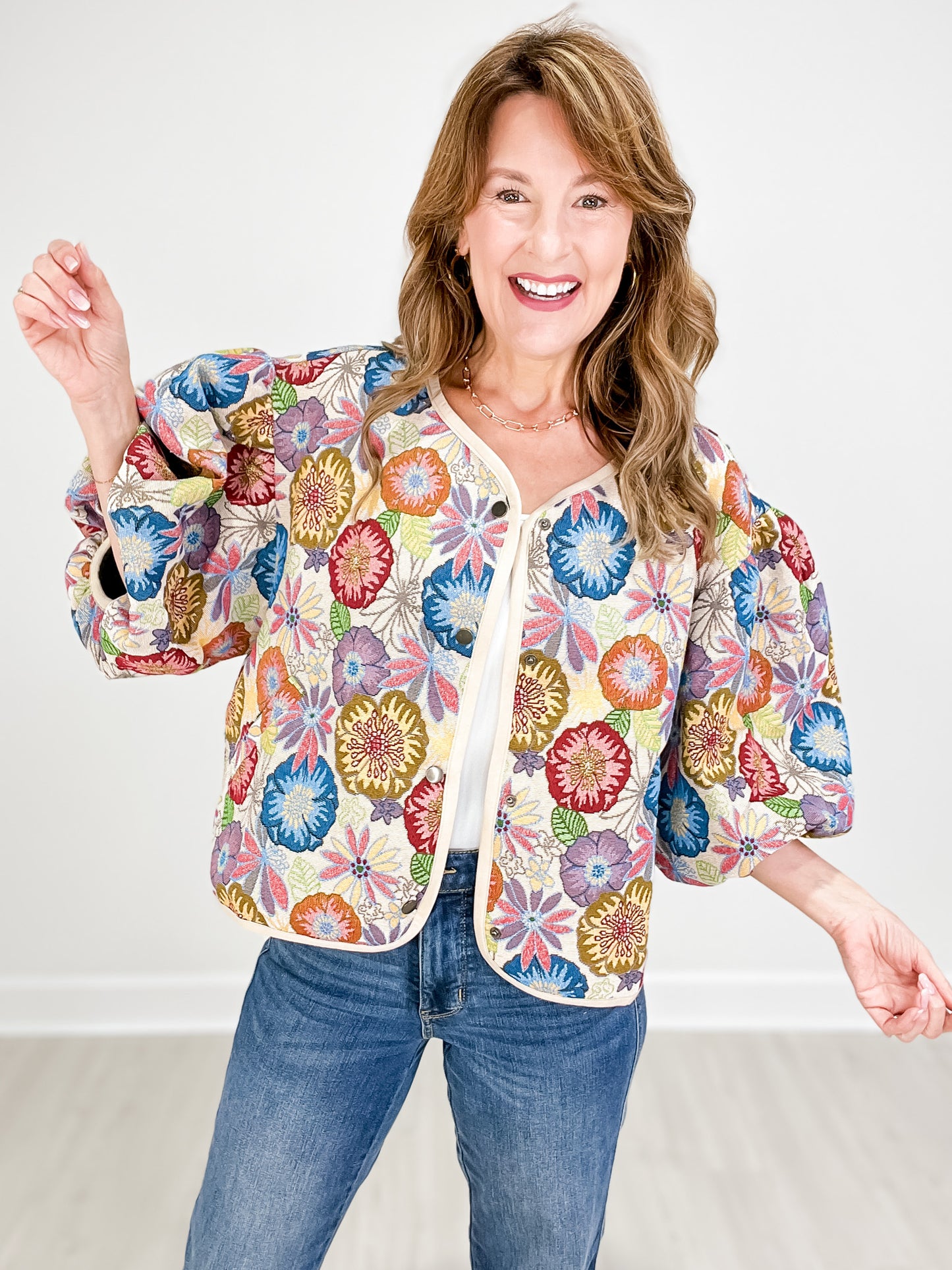 FLORAL EMBROIDERY 3/4 SLV SHORT JACKET