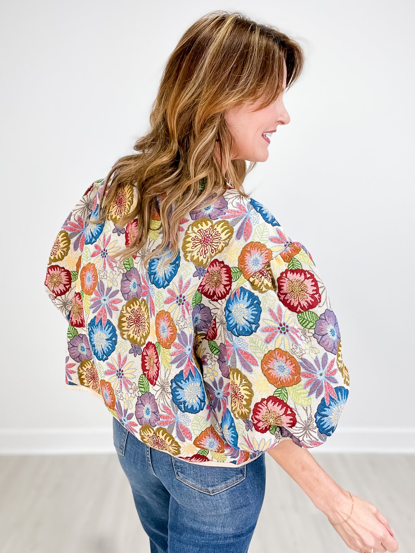 FLORAL EMBROIDERY 3/4 SLV SHORT JACKET