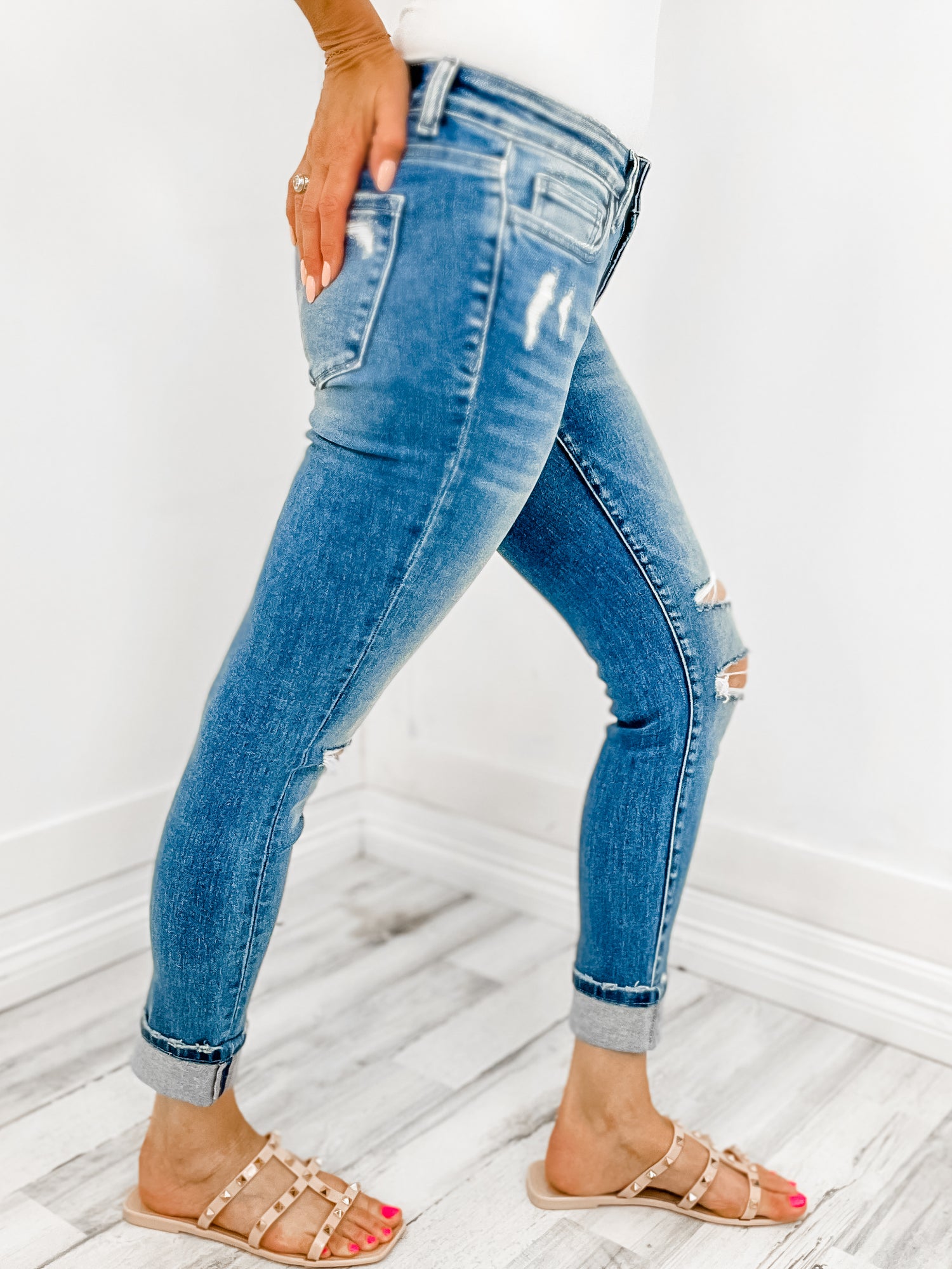 Vervet by Flying Monkey High Rise Distressed Button Up Cropped Skinny Jean