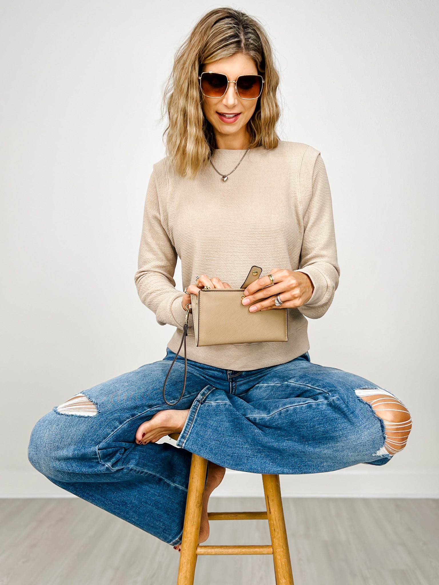 Round Neck Cloudy Knit Long Sleeve Top