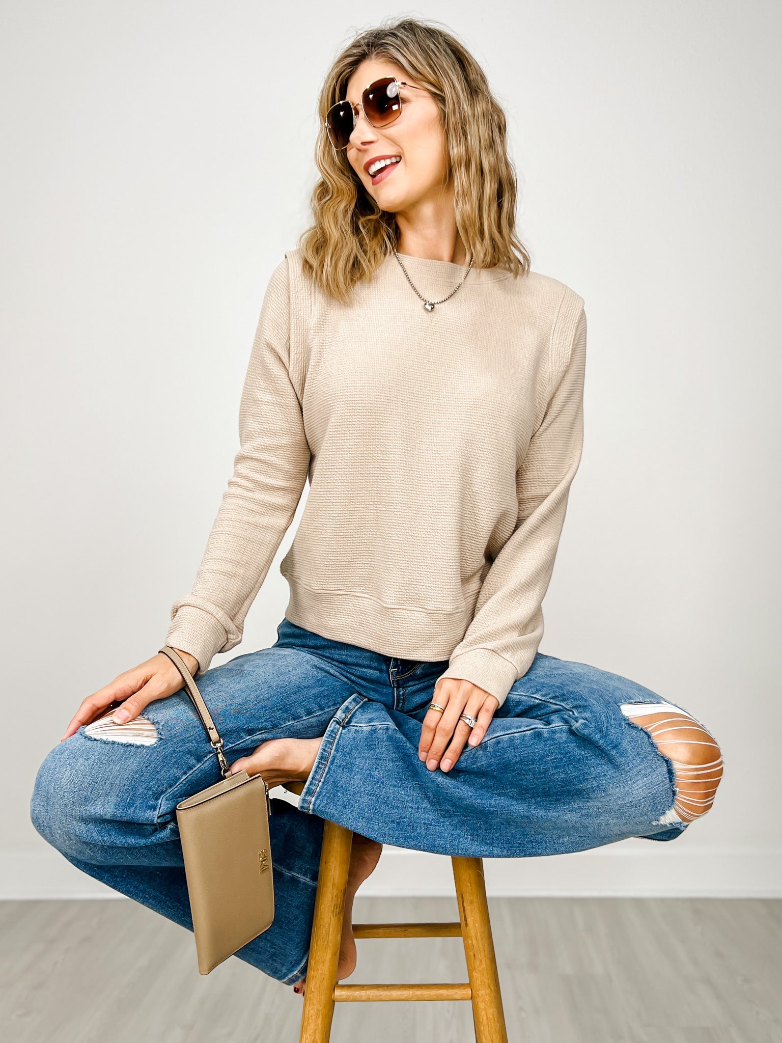 Round Neck Cloudy Knit Long Sleeve Top