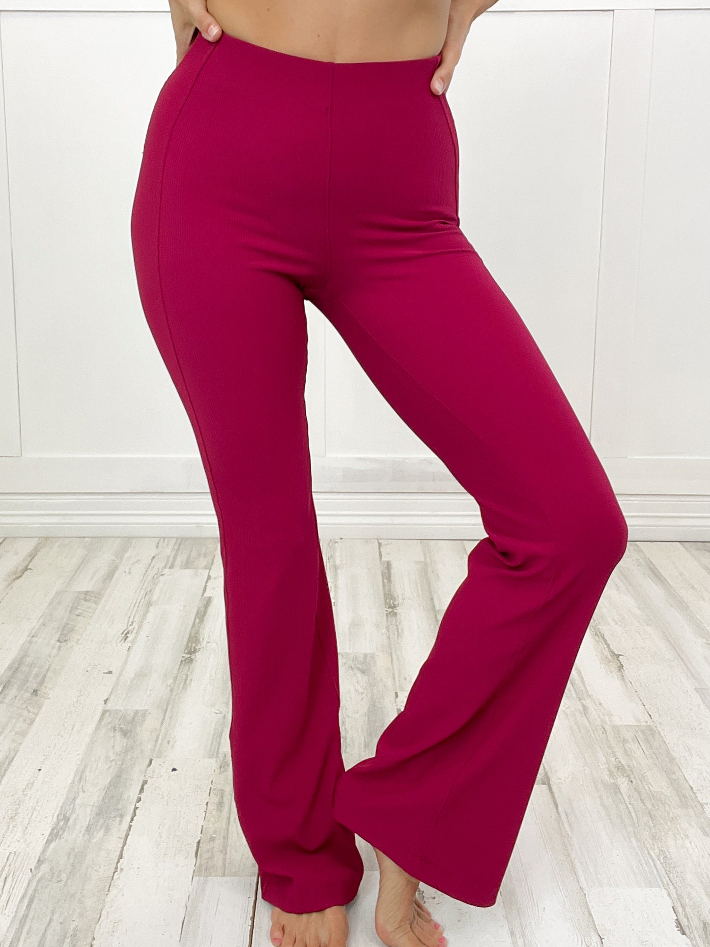 Nylon Rib Pintuck Leggings  - B