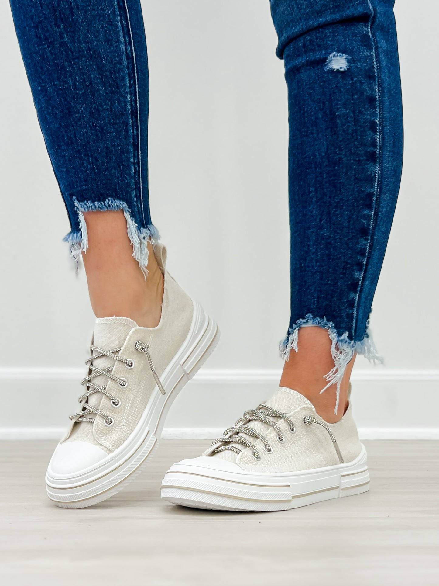 Very G Aman Original Tennis Shoes in Natural Sparkle