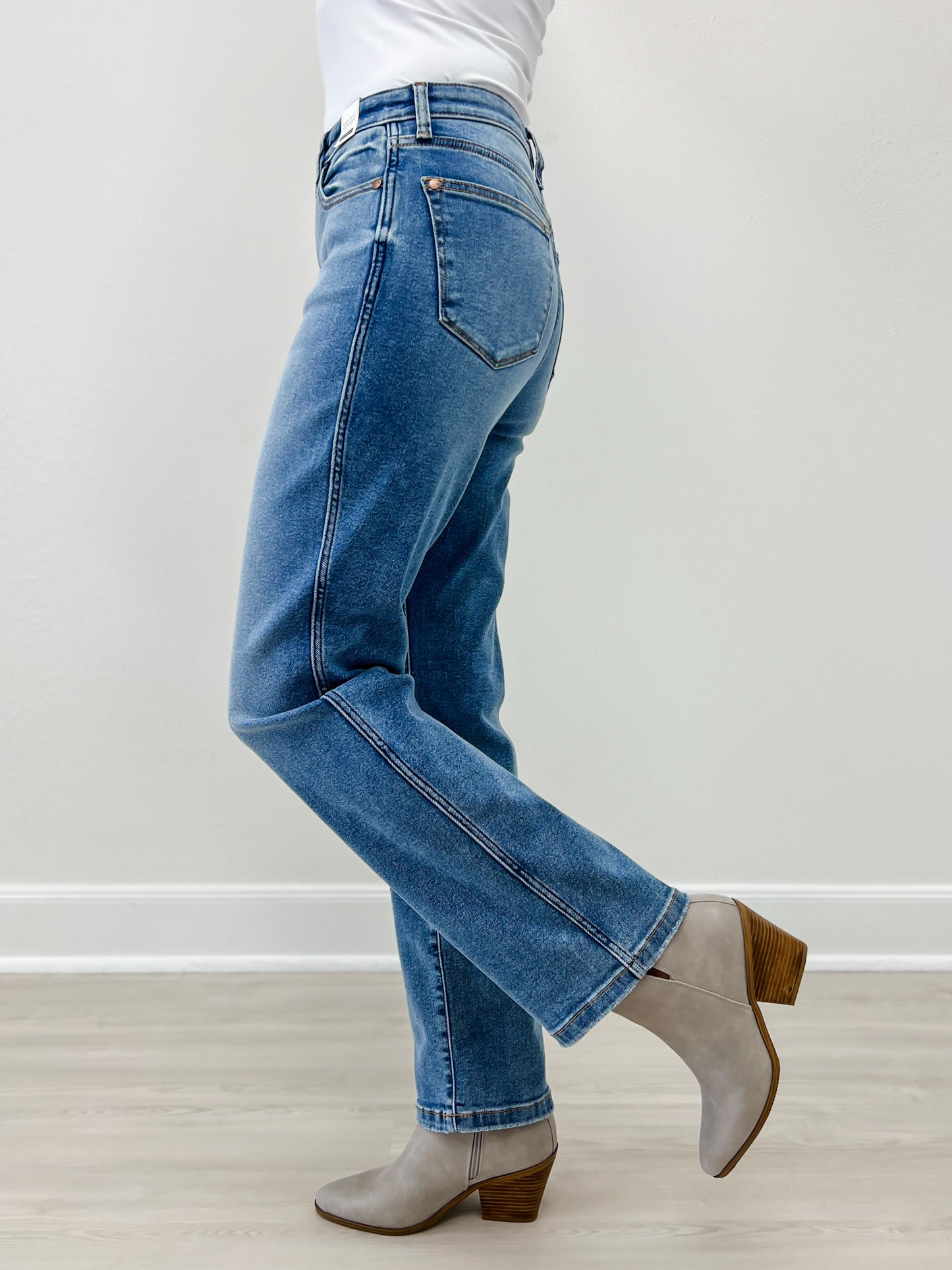 Judy Blue VIXEN High Waist Vintage Straight Jeans