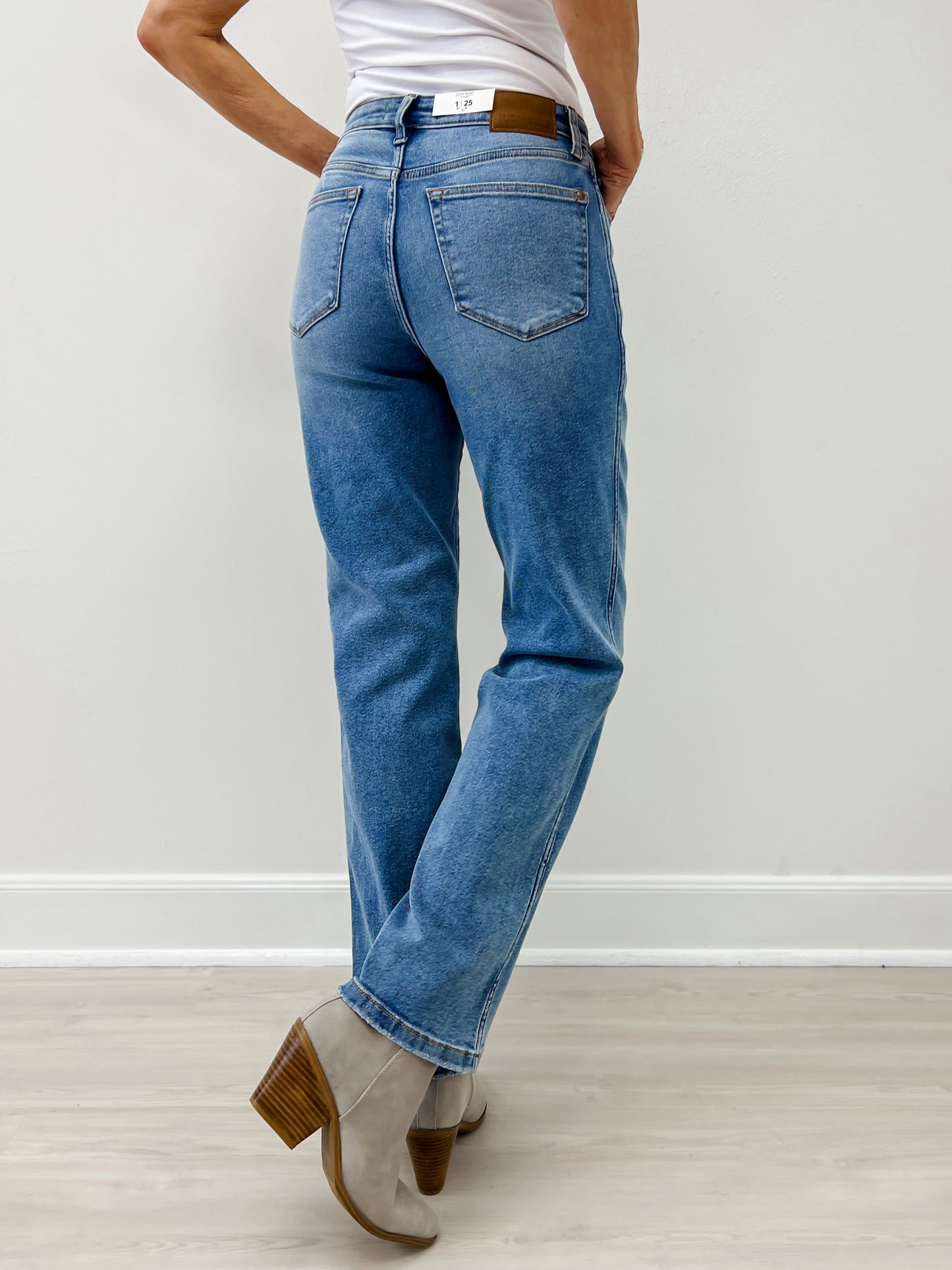 Judy Blue VIXEN High Waist Vintage Straight Jeans