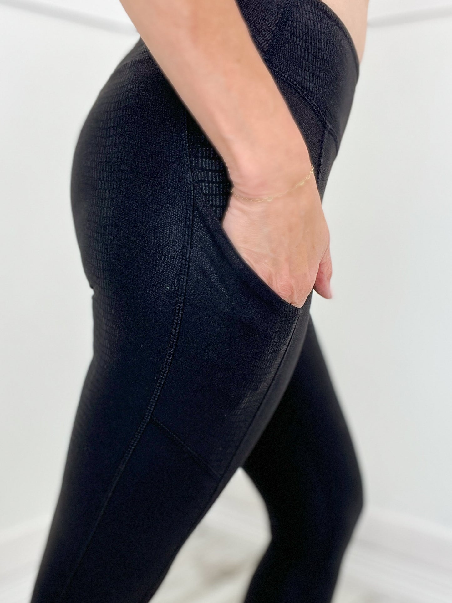 Snake Chintz Compression Leggings