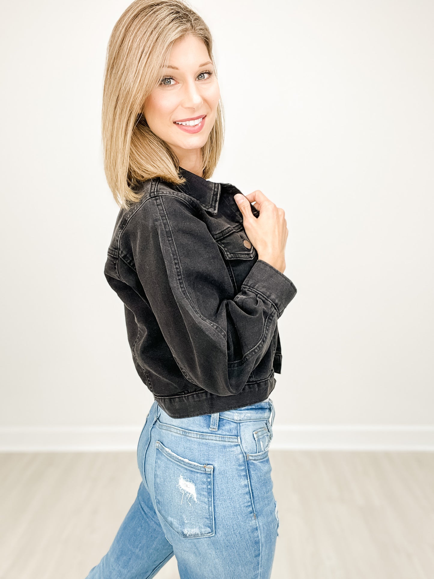 RIsen Balloon Sleeve Cropped Denim Jacket