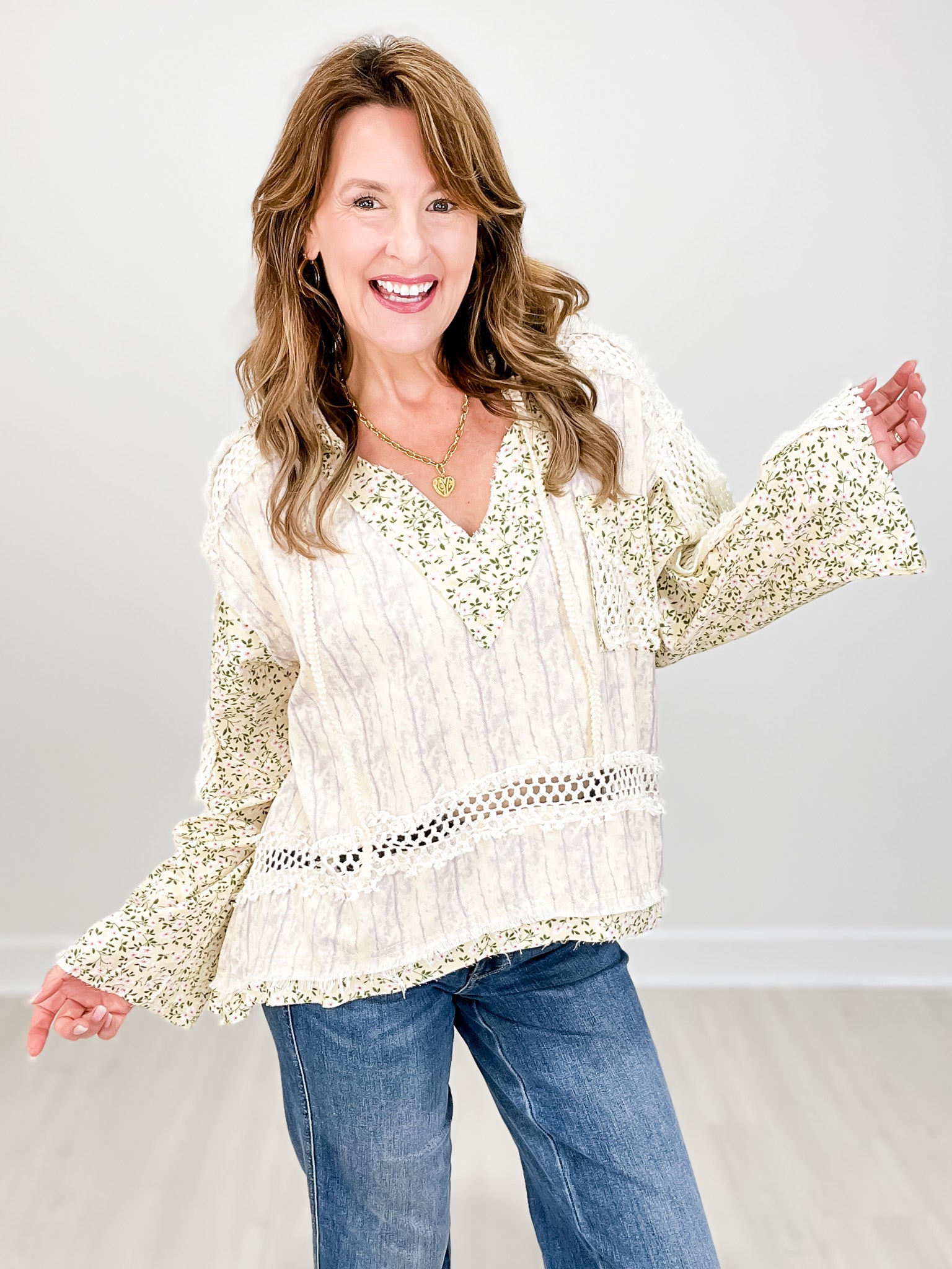 Vintage V-neck long sleeve floral print woven top