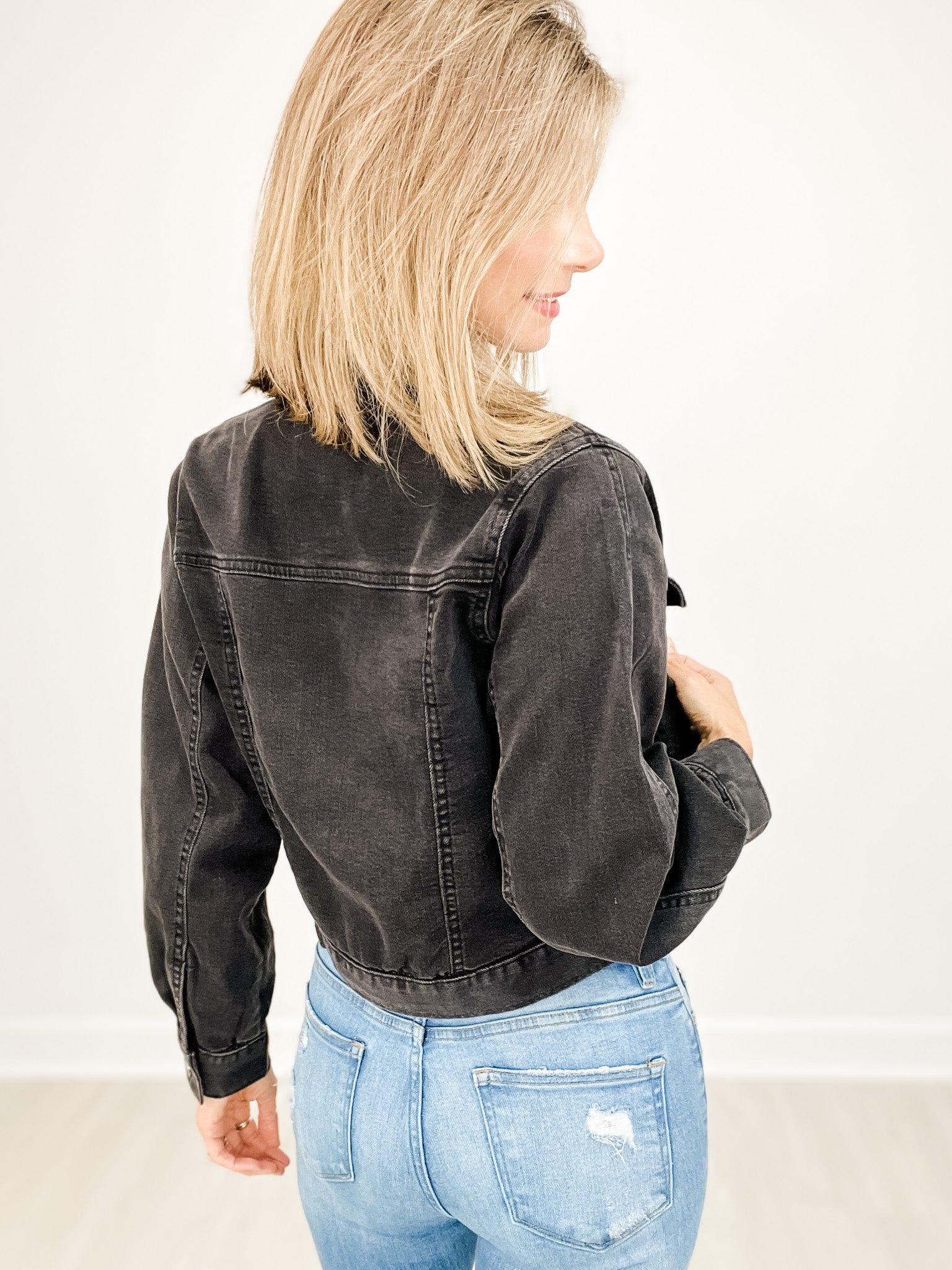 RIsen Balloon Sleeve Cropped Denim Jacket
