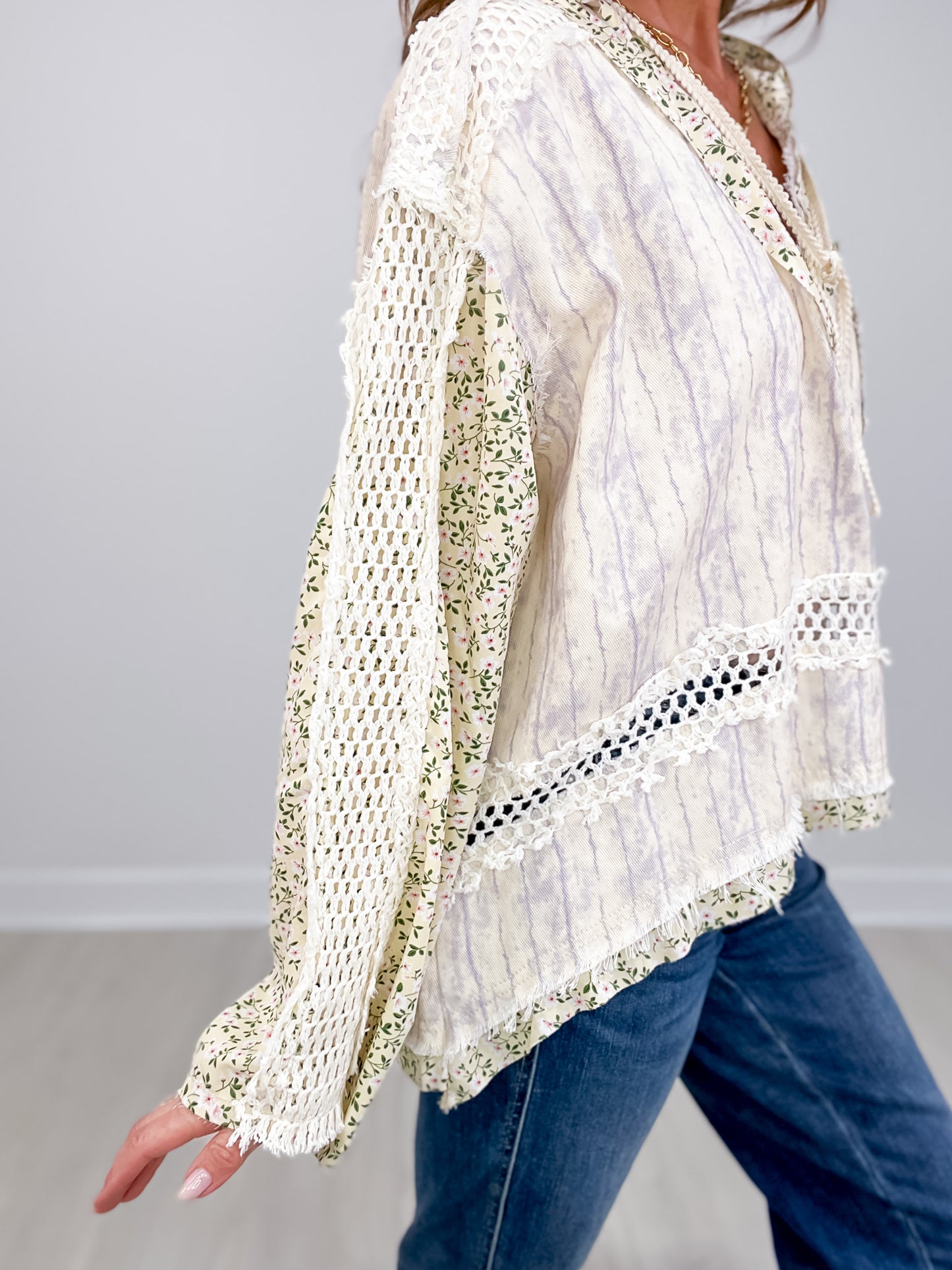 Vintage V-neck long sleeve floral print woven top