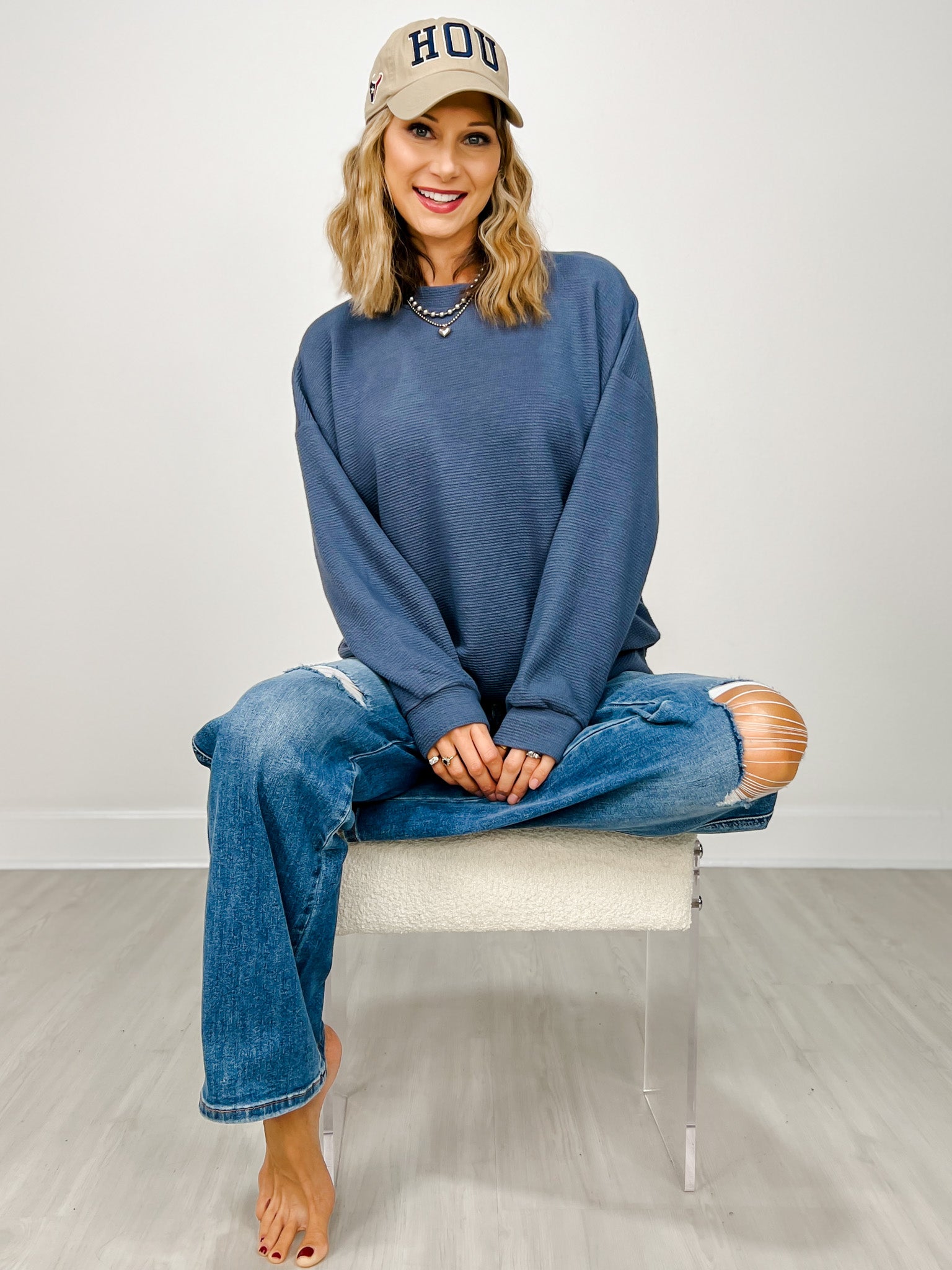 Round Neck Cloudy Knit Long Sleeve Top