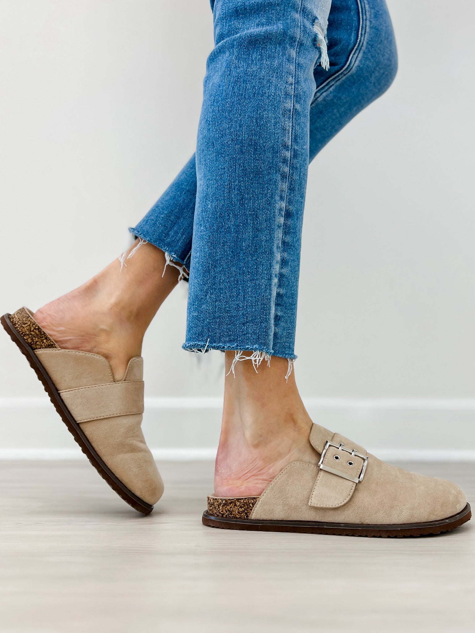 Forever Link Ash-24 Mules in SAND