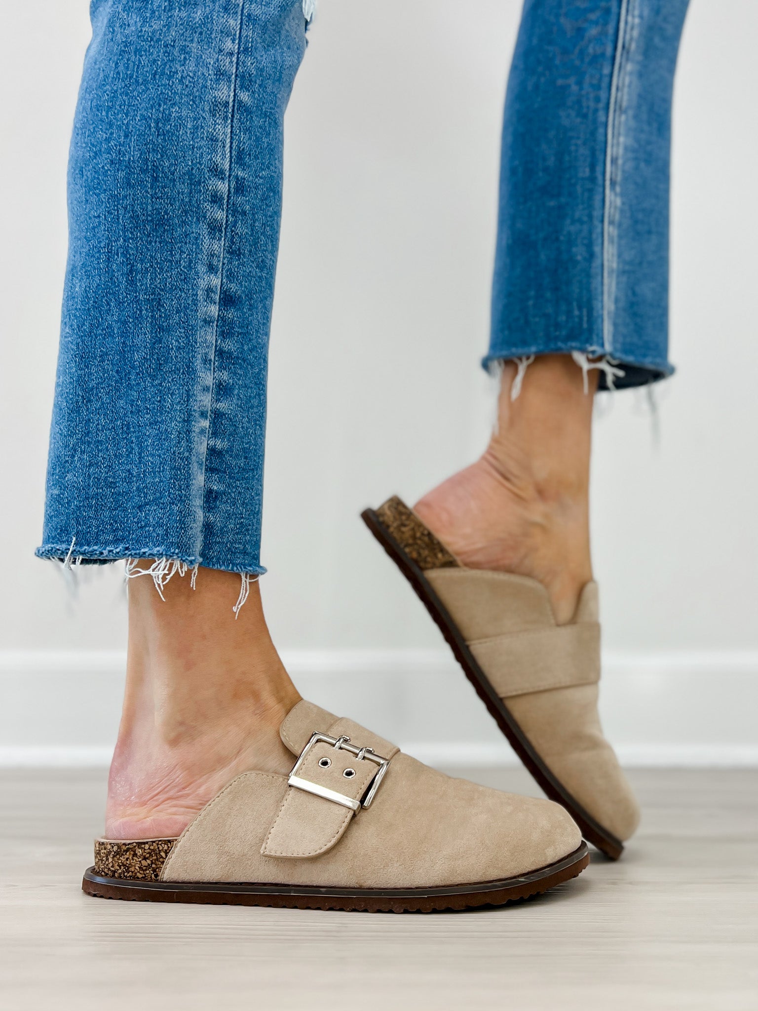 Forever Link Ash-24 Mules in SAND