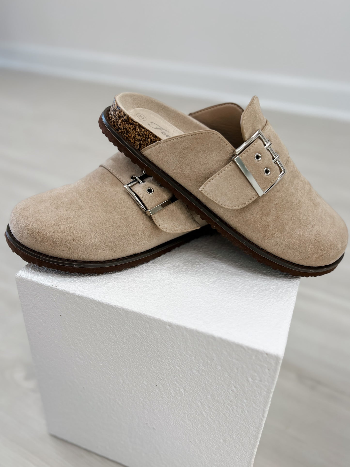 Forever Link Ash-24 Mules in SAND