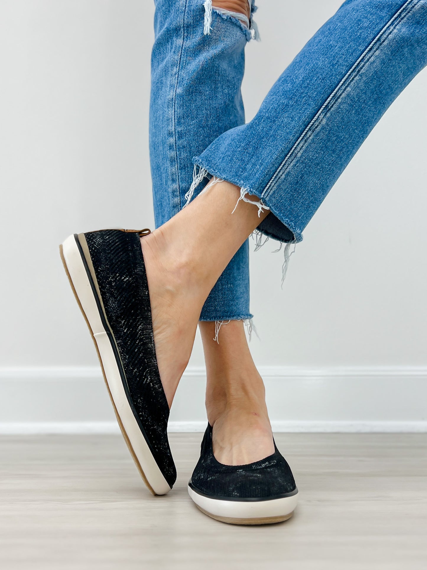 Blowfish Malibu EZ Does Knit Flats in Black