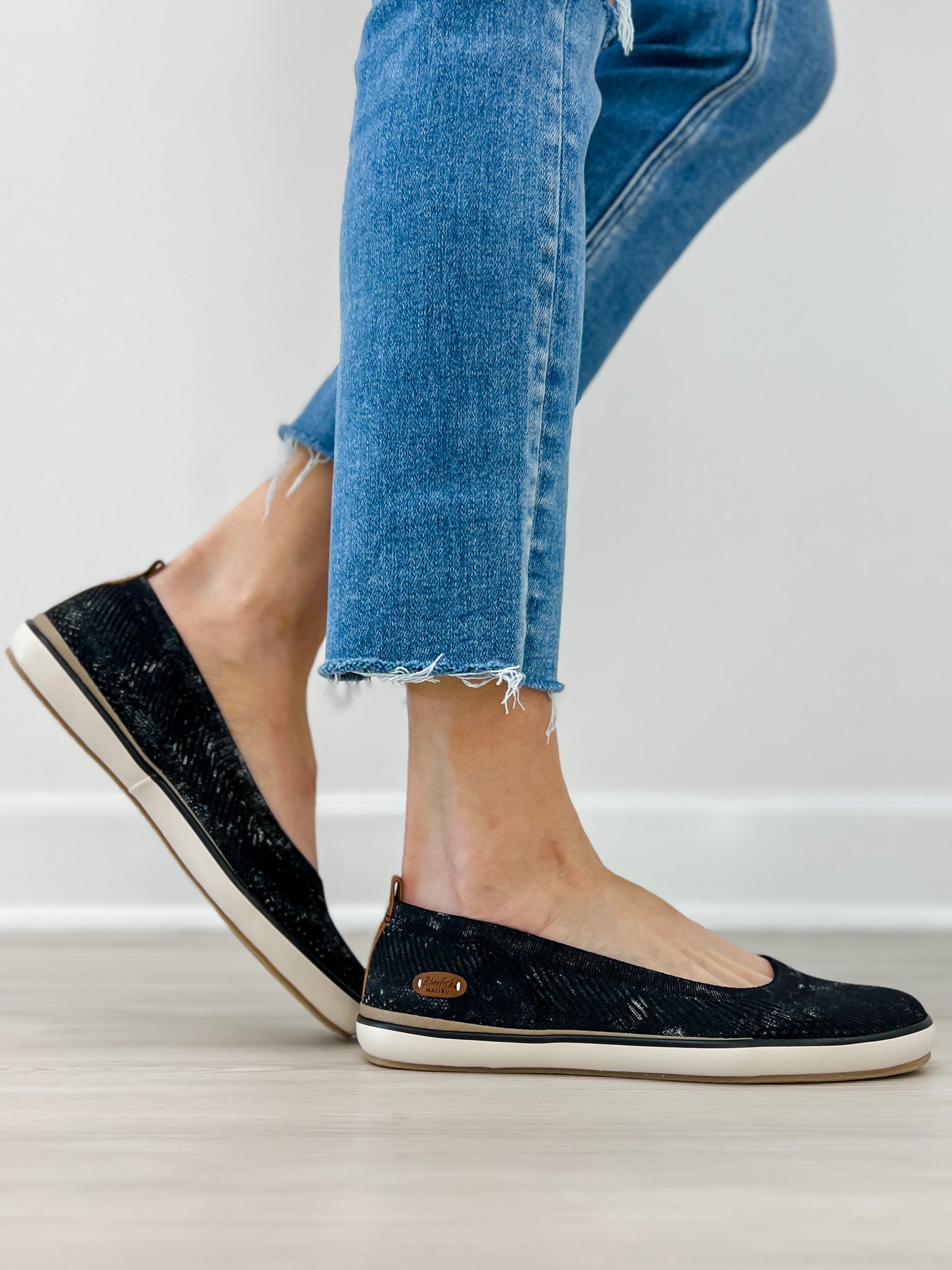 Blowfish Malibu EZ Does Knit Flats in Black