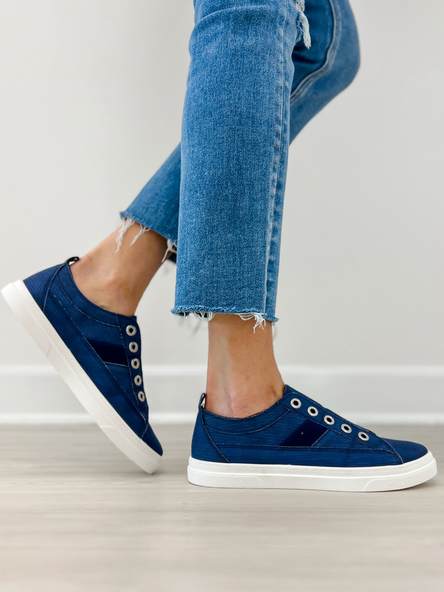Blowfish Malibu Hangout Slip On Tennis Shoes in Navy