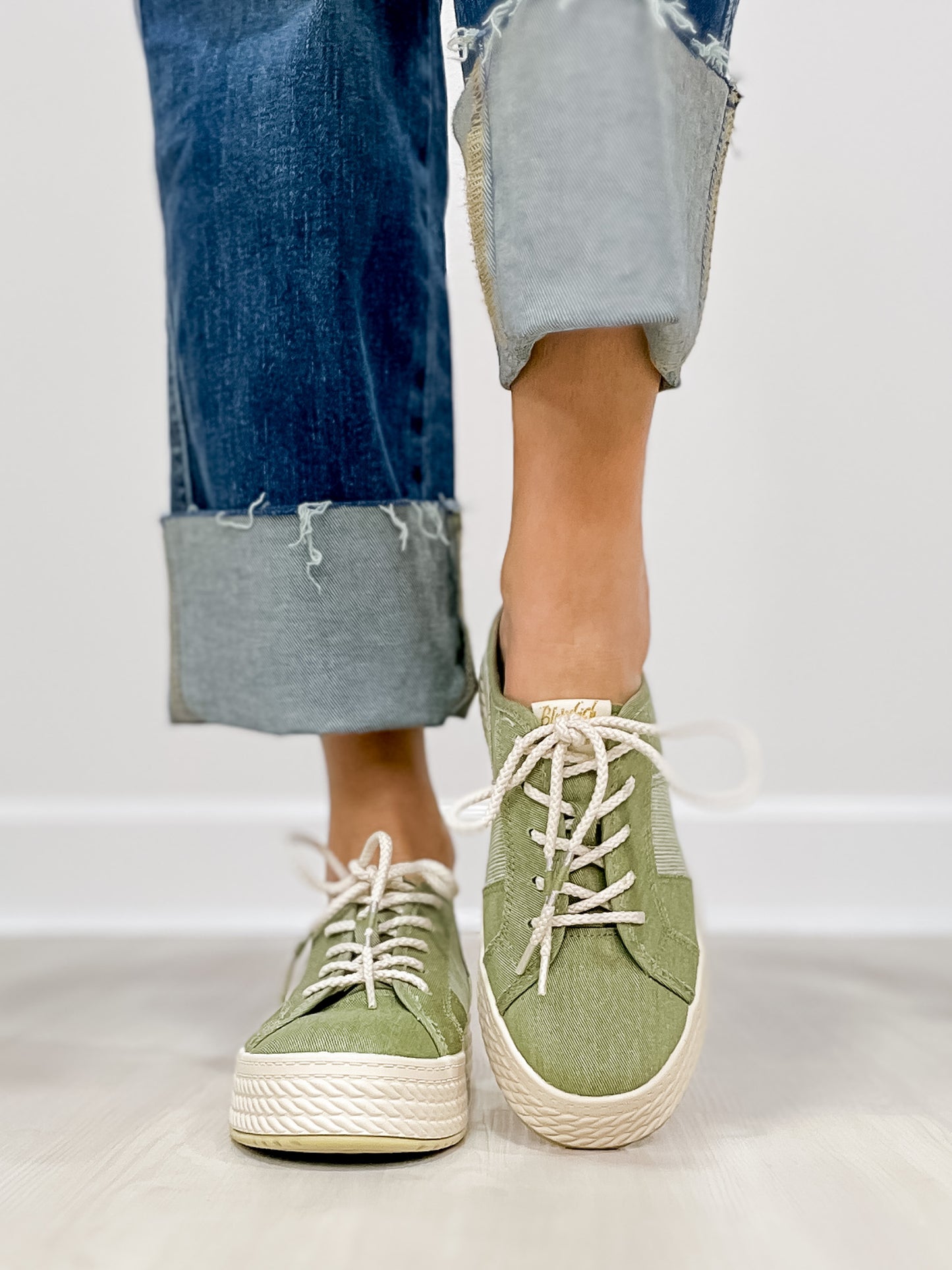 Blowfish Super Slide Platform Sneaker in Pistachio