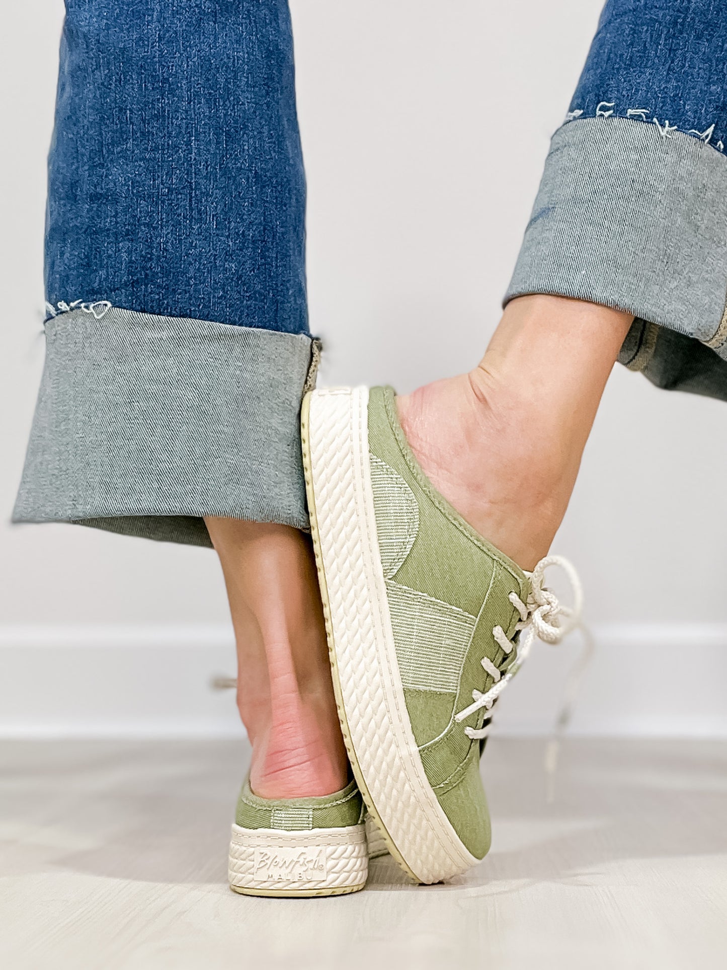 Blowfish Super Slide Platform Sneaker in Pistachio