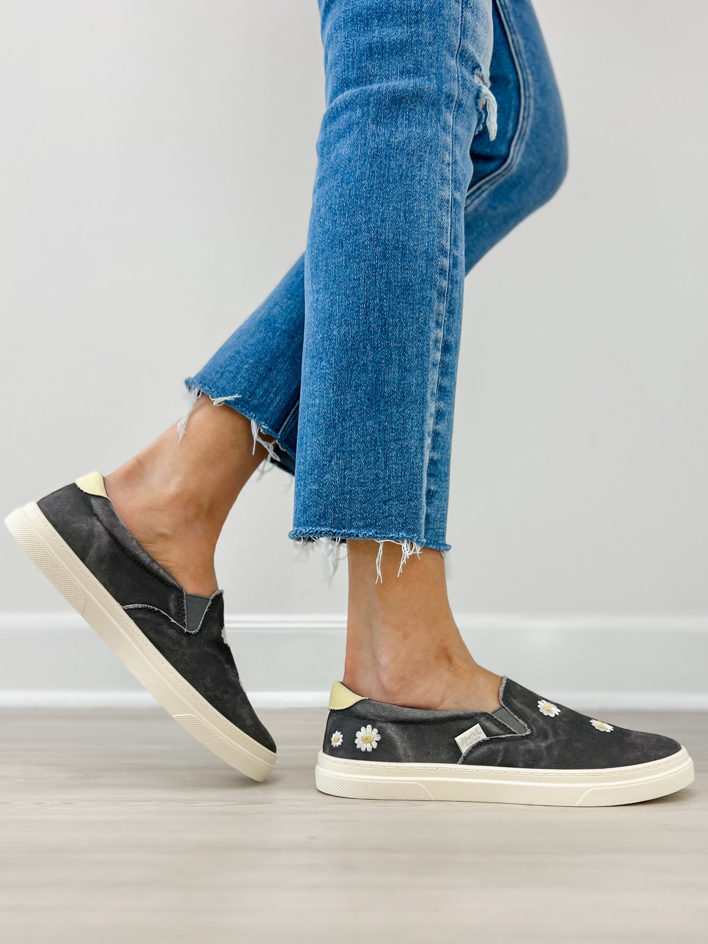 Blowfish Malibu Havasu Slip-On Tennis Shoes in Charcoal