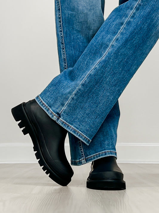 Corkys Drizzle Boots in BLACK