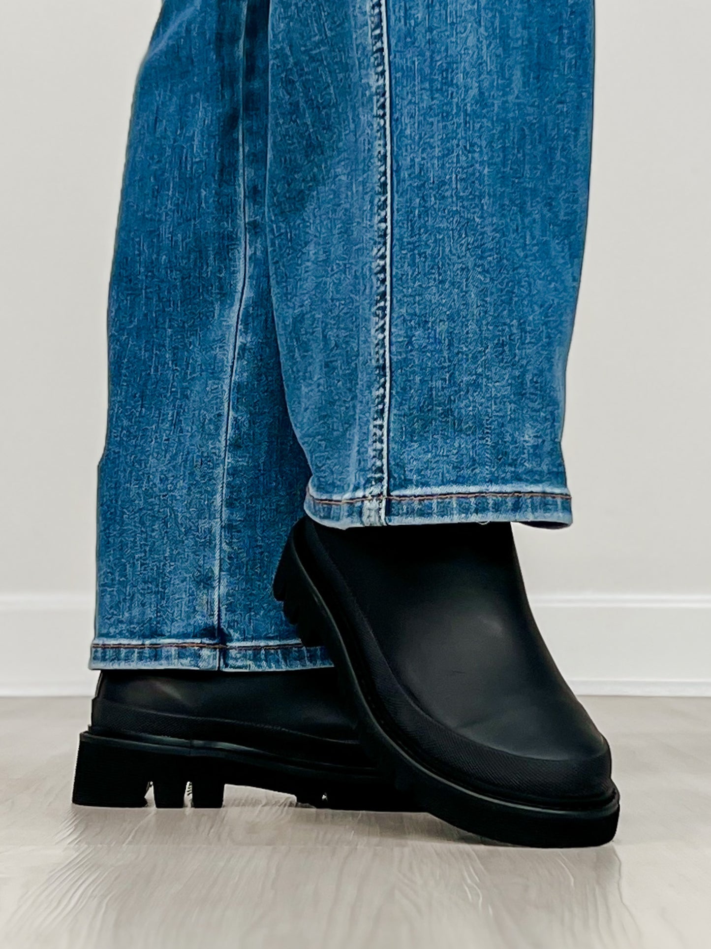 Corkys Drizzle Boots in BLACK