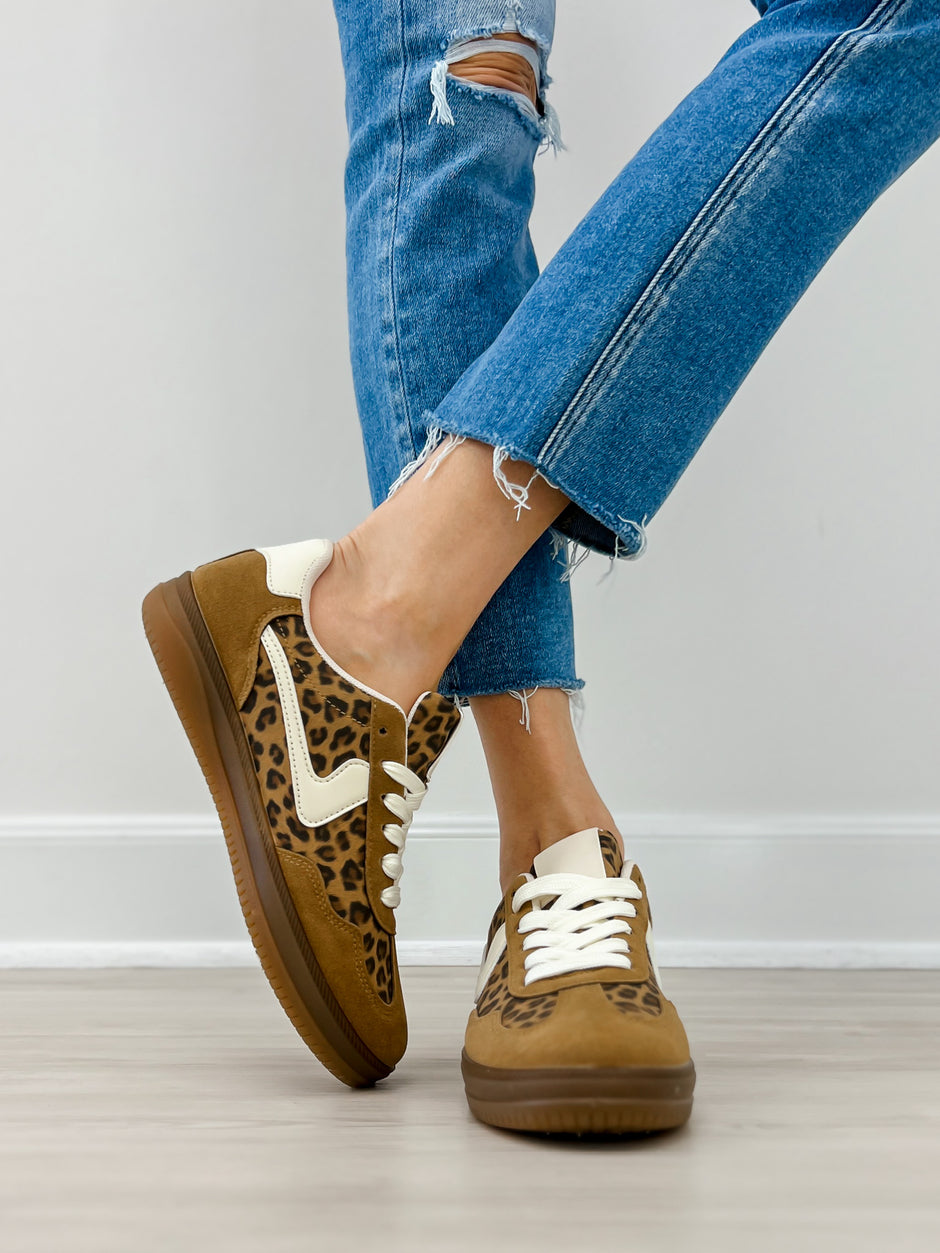 Outwoods Gianna-5 Sneakers in Mocha Leopard