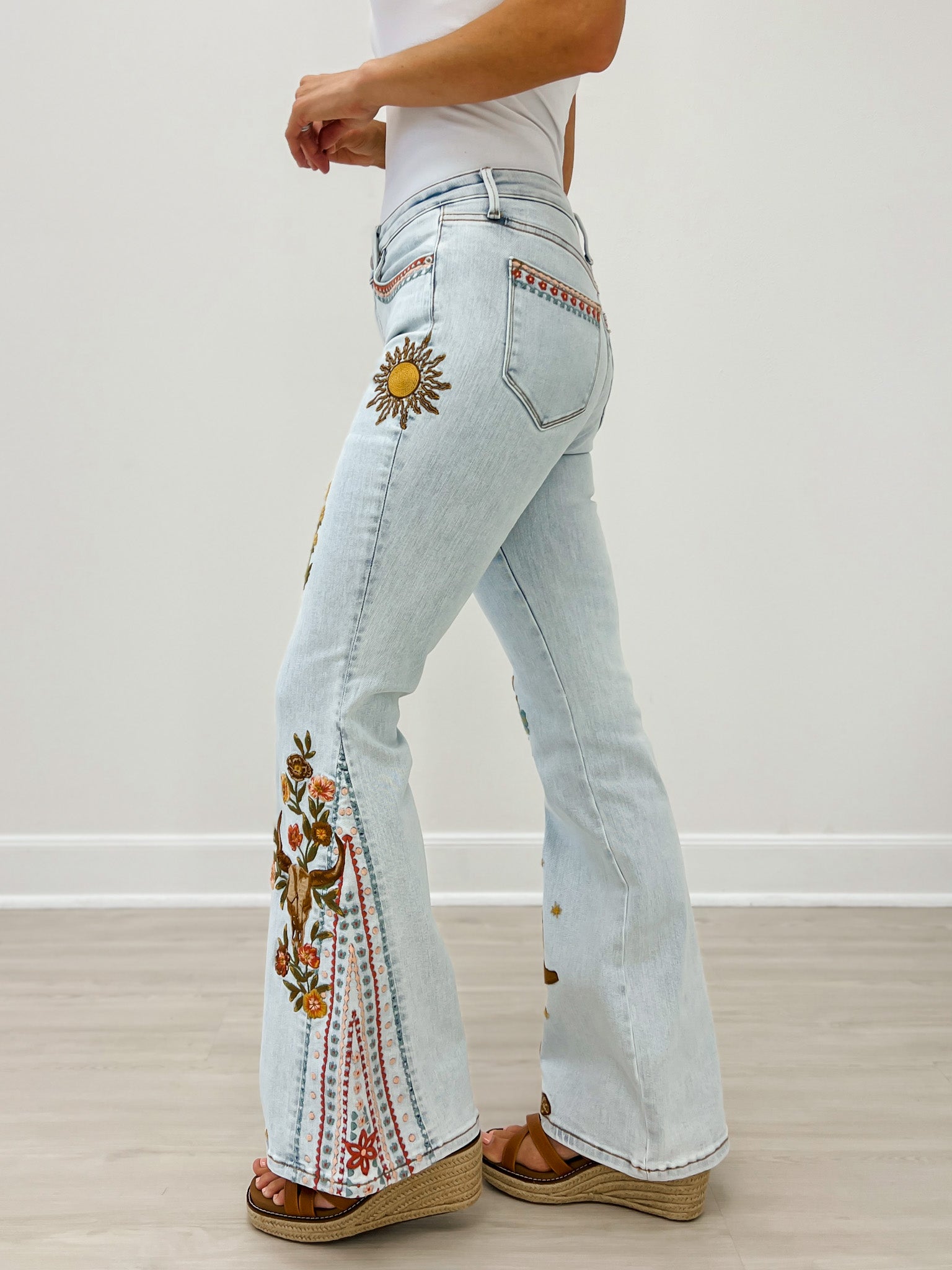 Driftwood Fab Farrah - Desert Hallucination Jeans