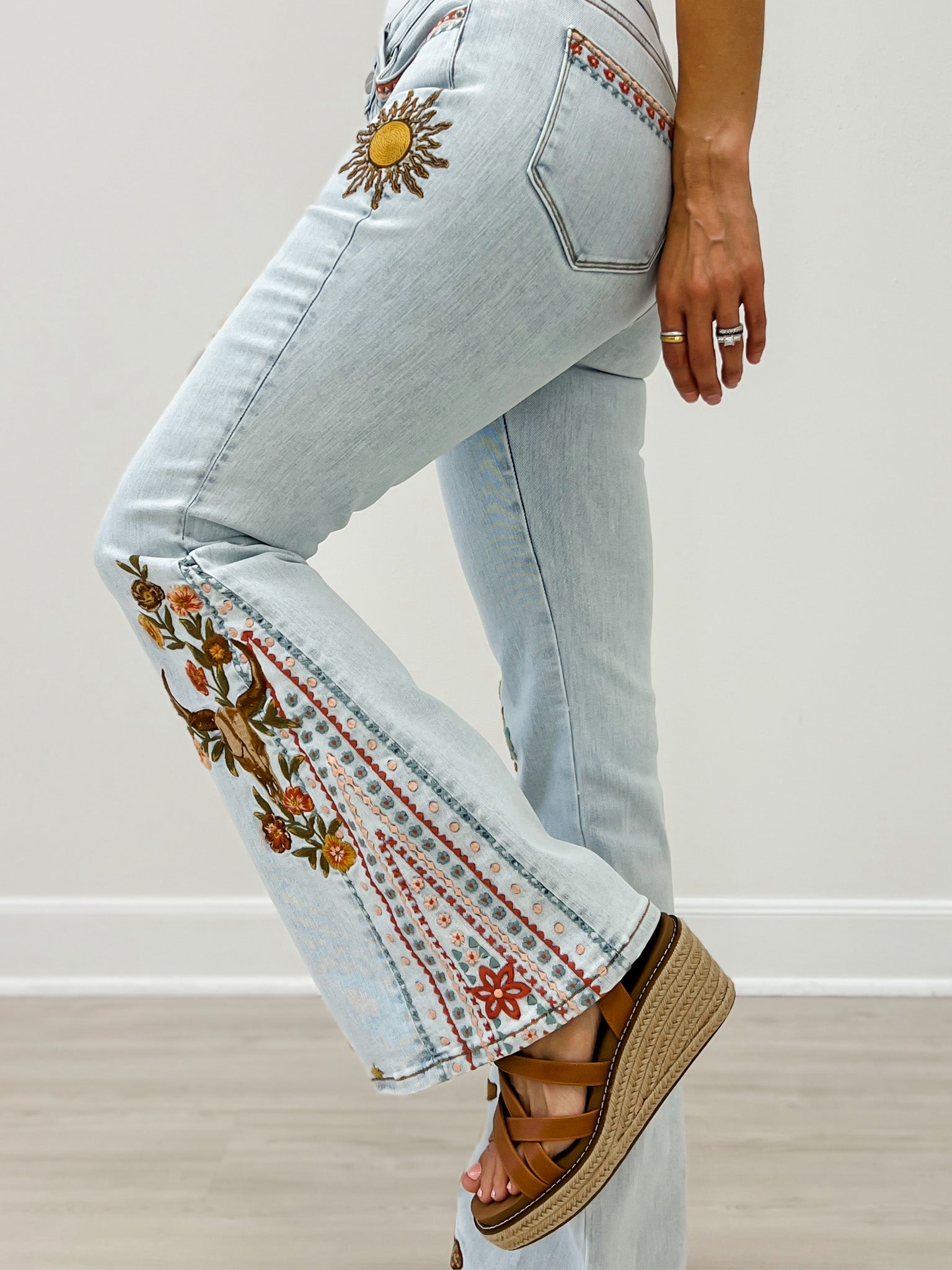 Driftwood Fab Farrah - Desert Hallucination Jeans