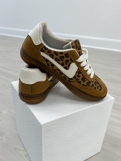 Outwoods Gianna-5 Sneakers in Mocha Leopard