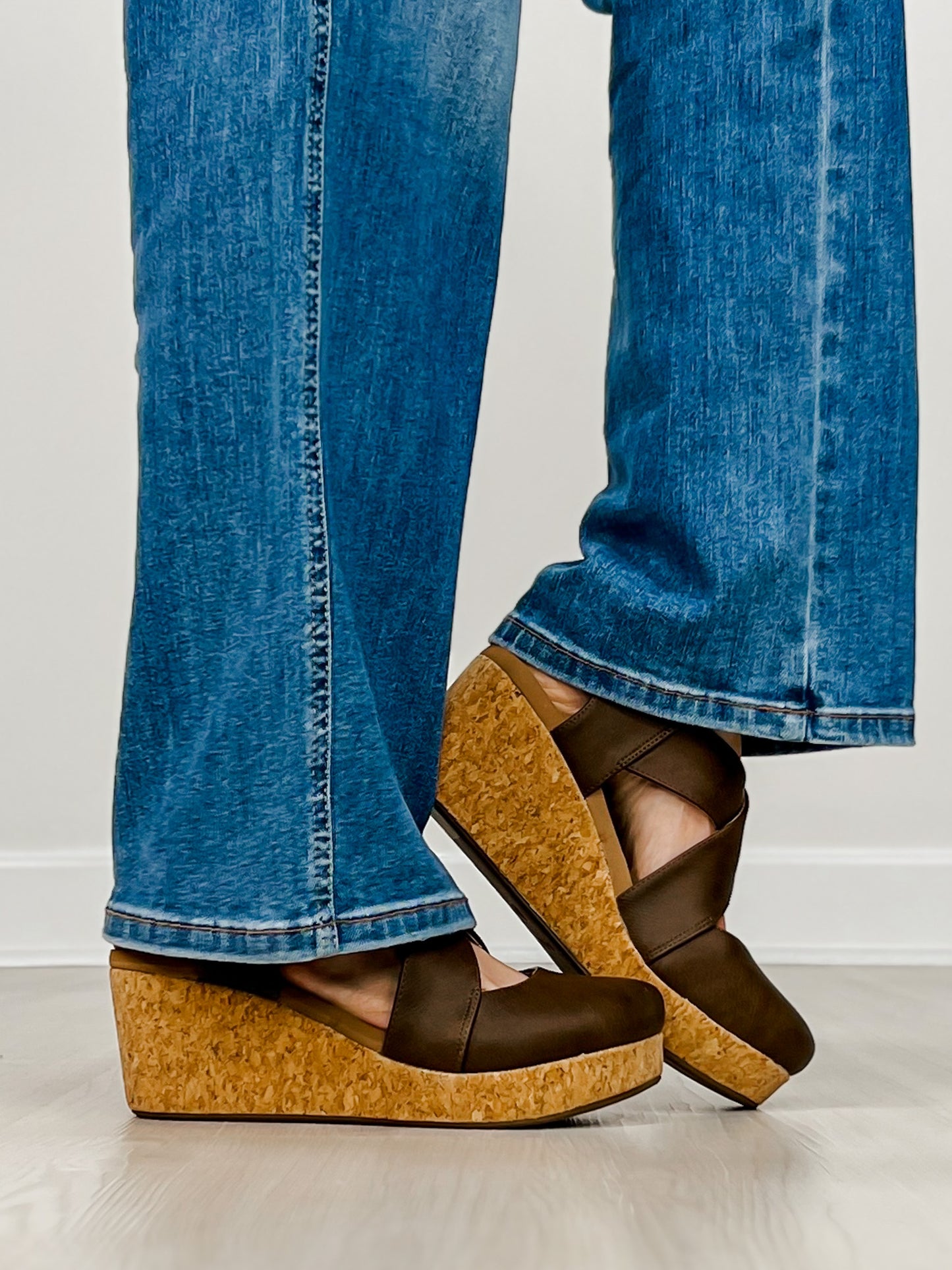 Corkys Case Closed Wedges in CHOCOLATE