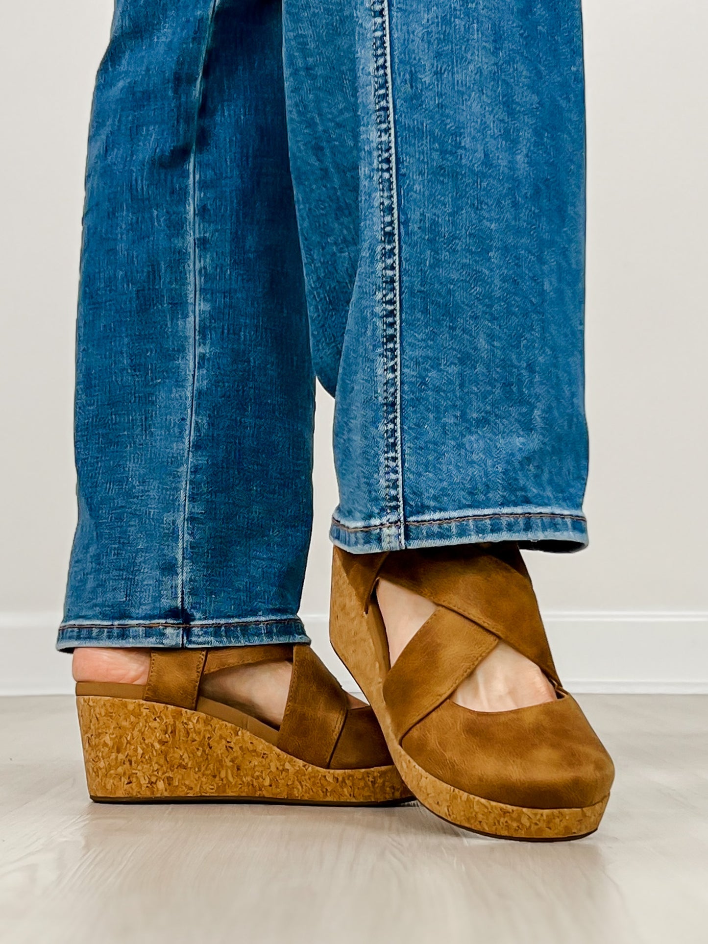 Corkys Case Closed Wedges in TAN