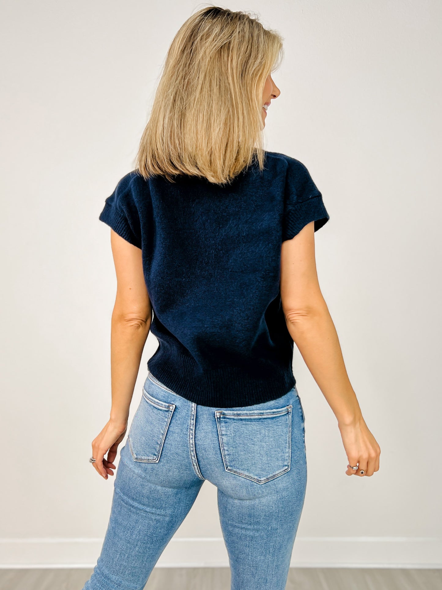 V-Neck Short Sleeve Knit Pullover Sweater