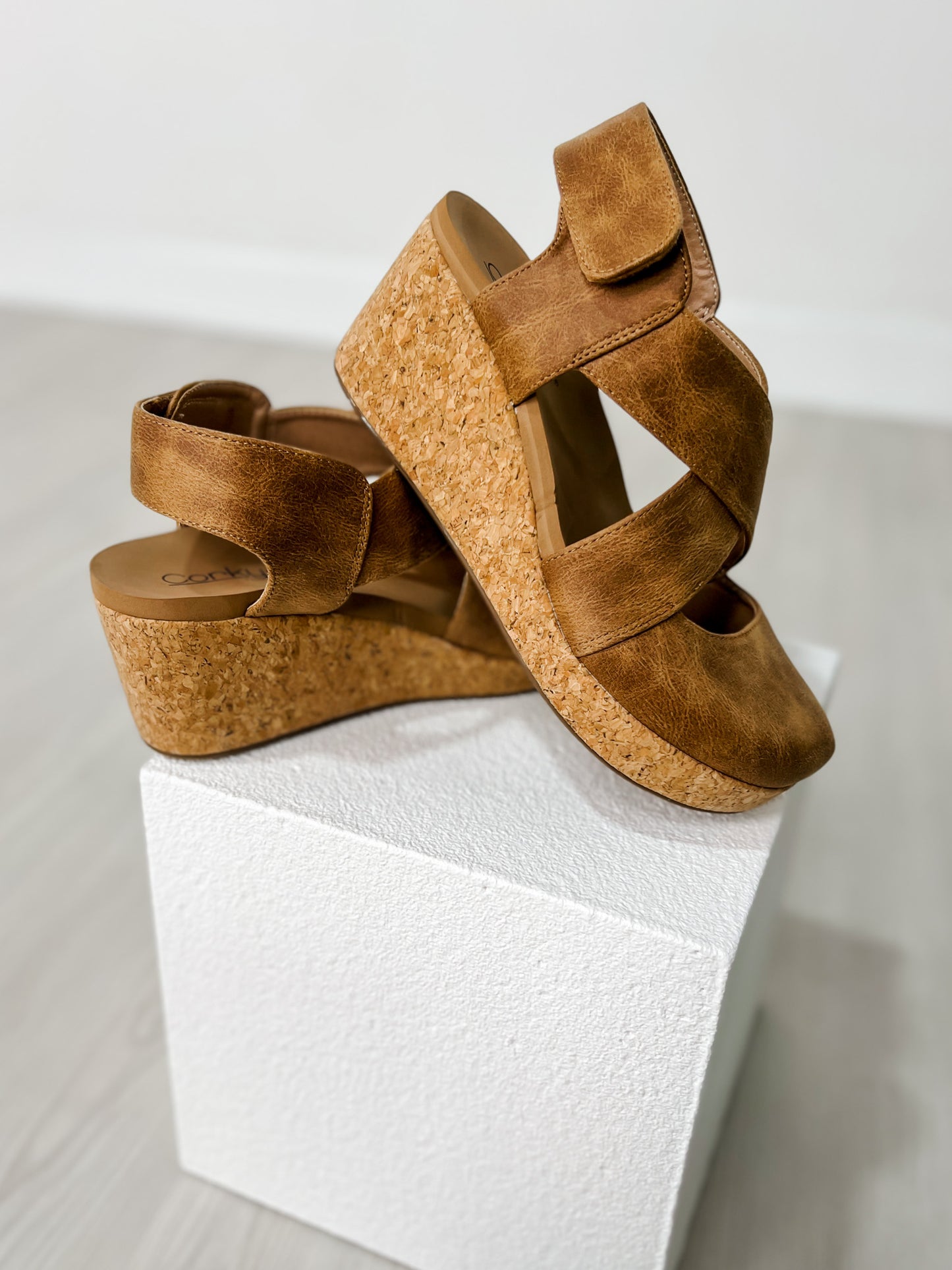 Corkys Case Closed Wedges in TAN
