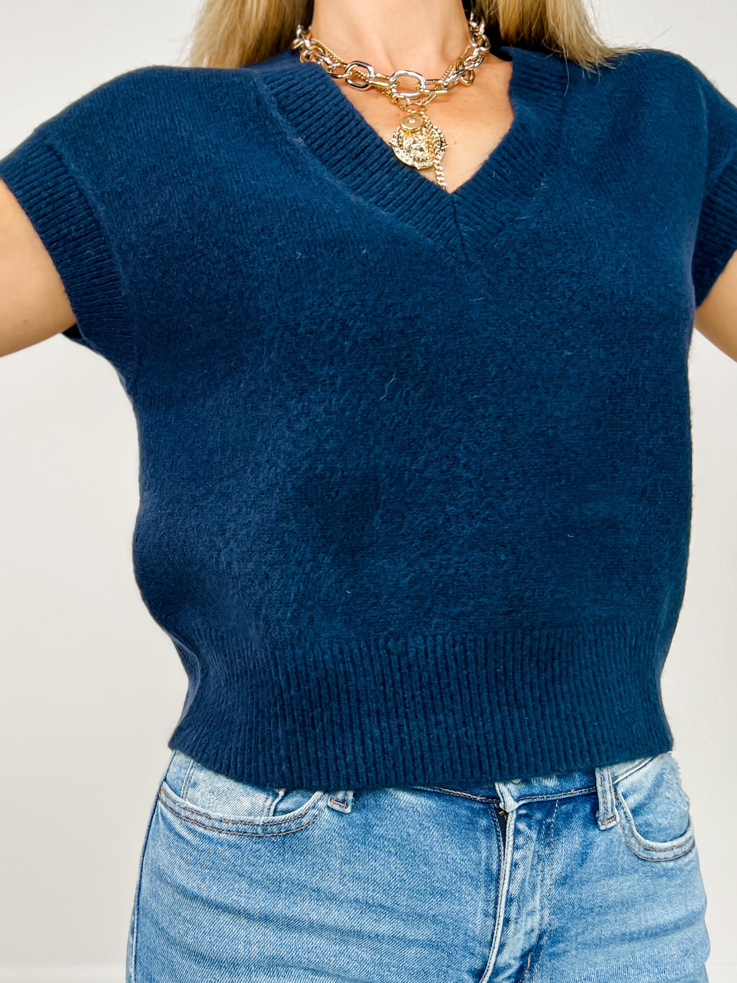 V-Neck Short Sleeve Knit Pullover Sweater