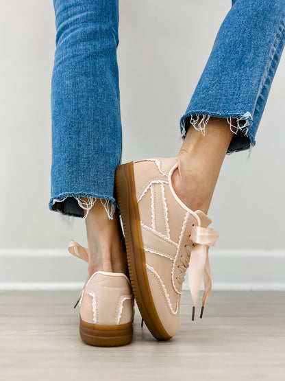 Outwoods Giana-6 Sneakers in Light Pink