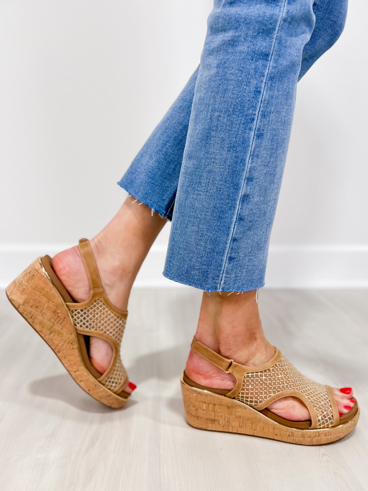 Corkys Carley Wedges in CARAMEL MESH