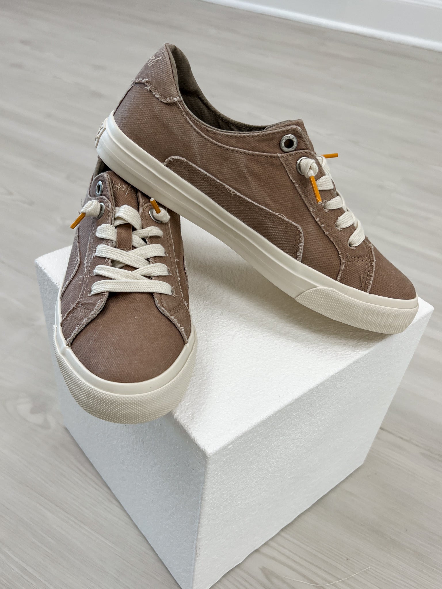 Blowfish Martina Too Slip-On Tennis Shoes in FAWN