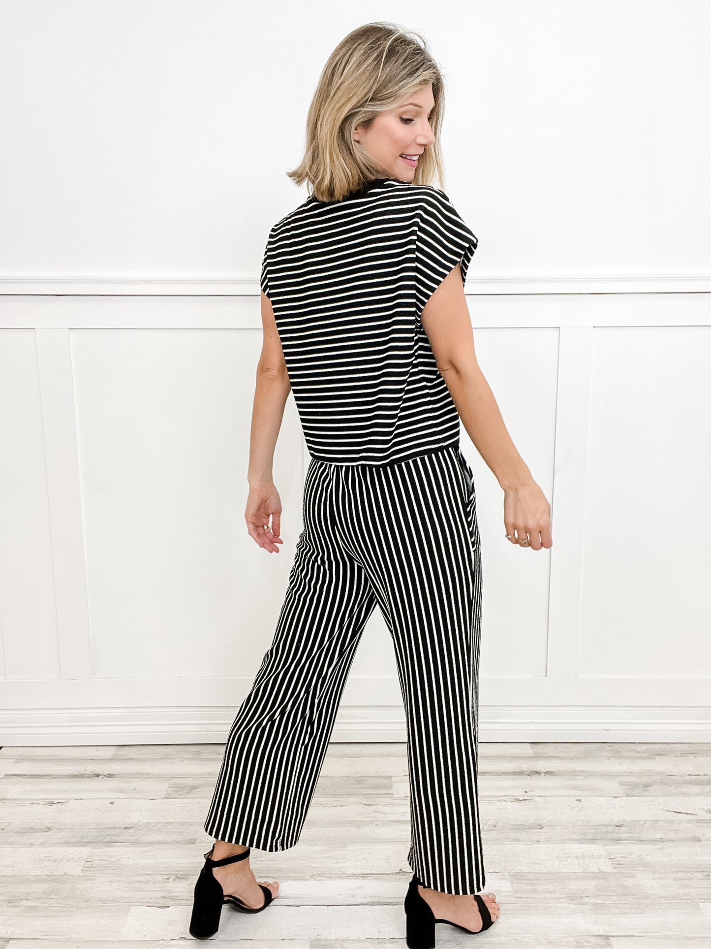 Striped Texture Knit Short Sleeve Top with Pants Set