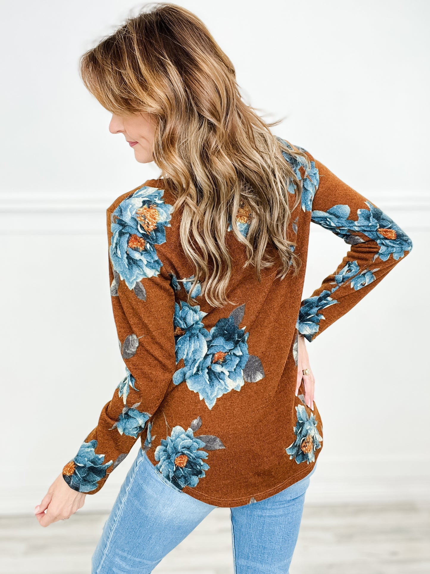 Floral Print Long Sleeve V-Neck Top