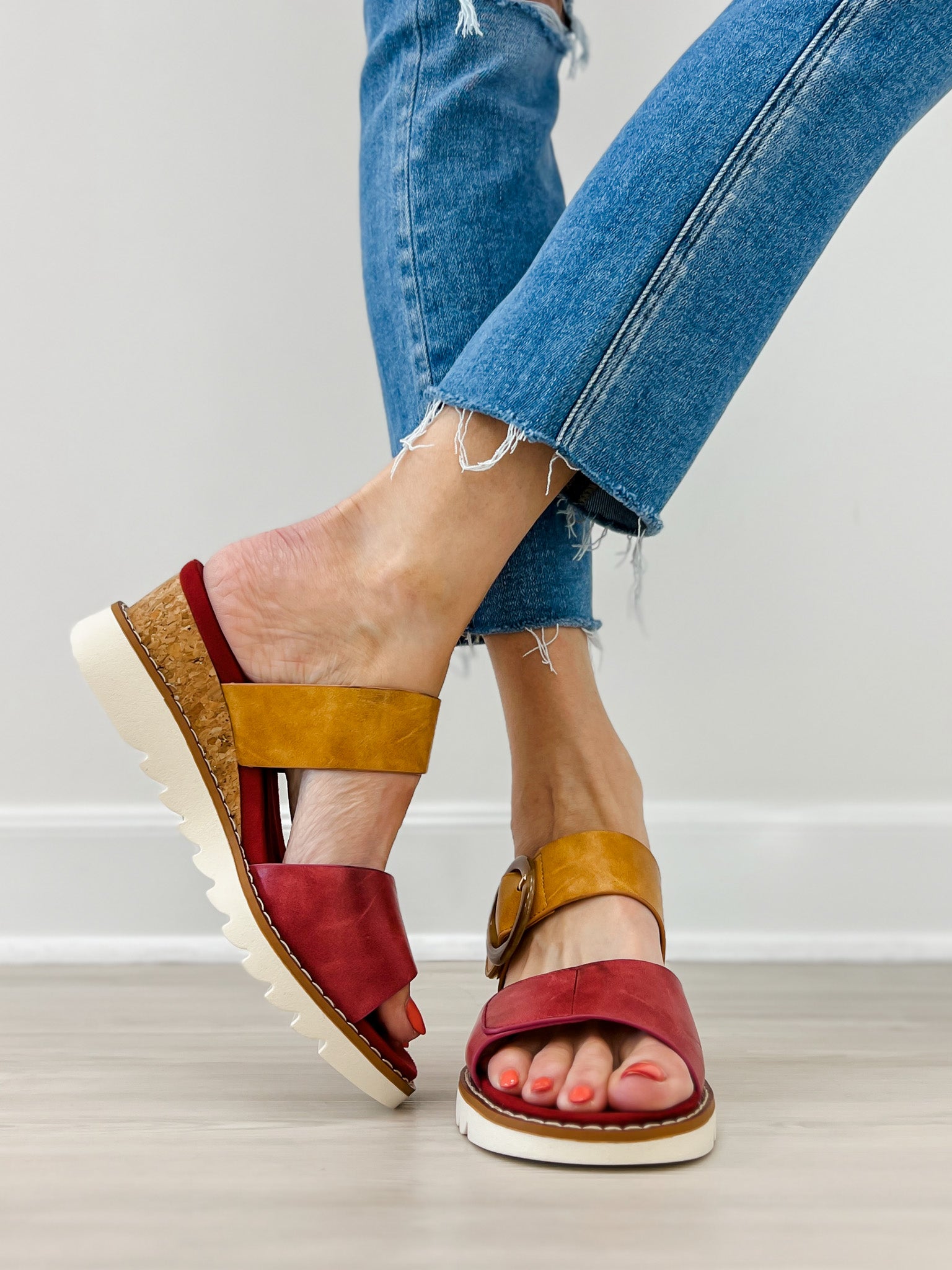 Pierre Dumas Expand-7 Sandals in Fuchsia