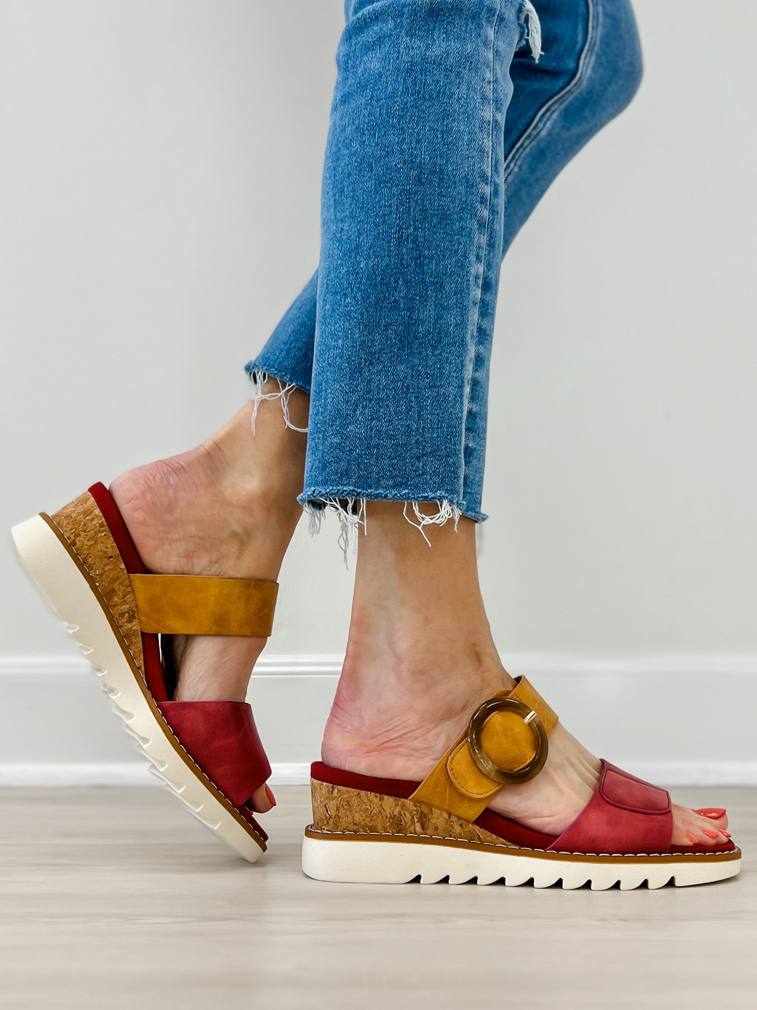 Pierre Dumas Expand-7 Sandals in Fuchsia