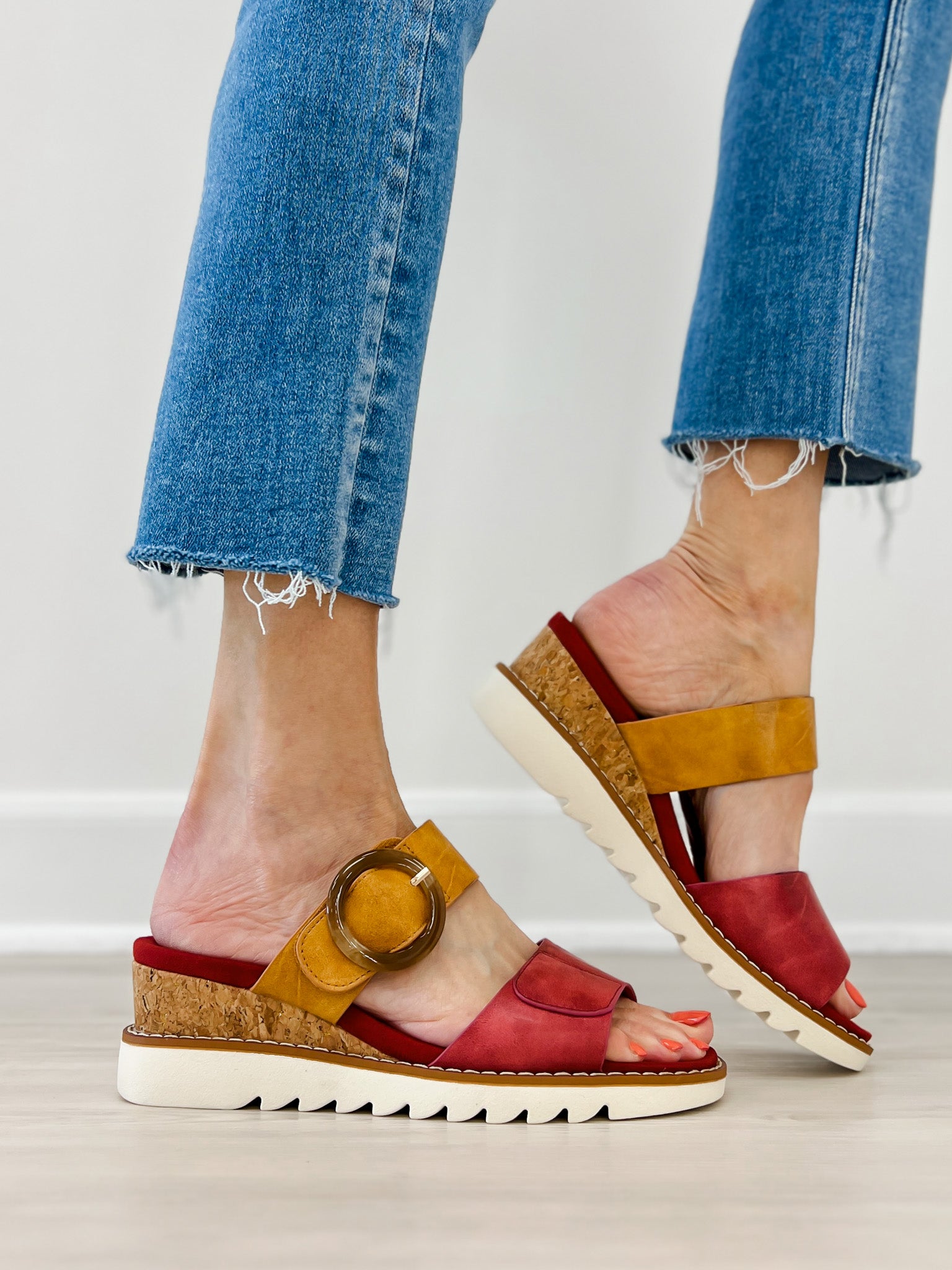 Pierre Dumas Expand-7 Sandals in Fuchsia