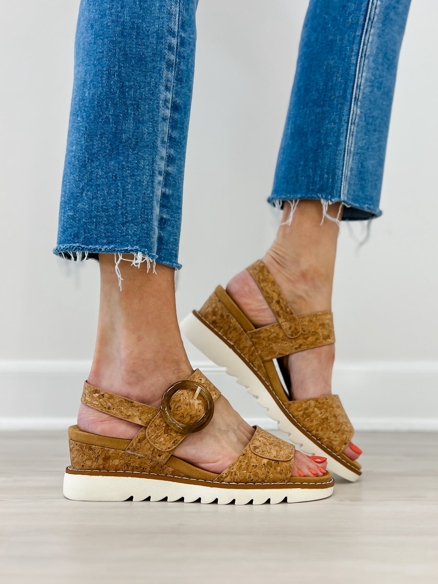 Pierre Dumas Expand-6 Sandals in Natural