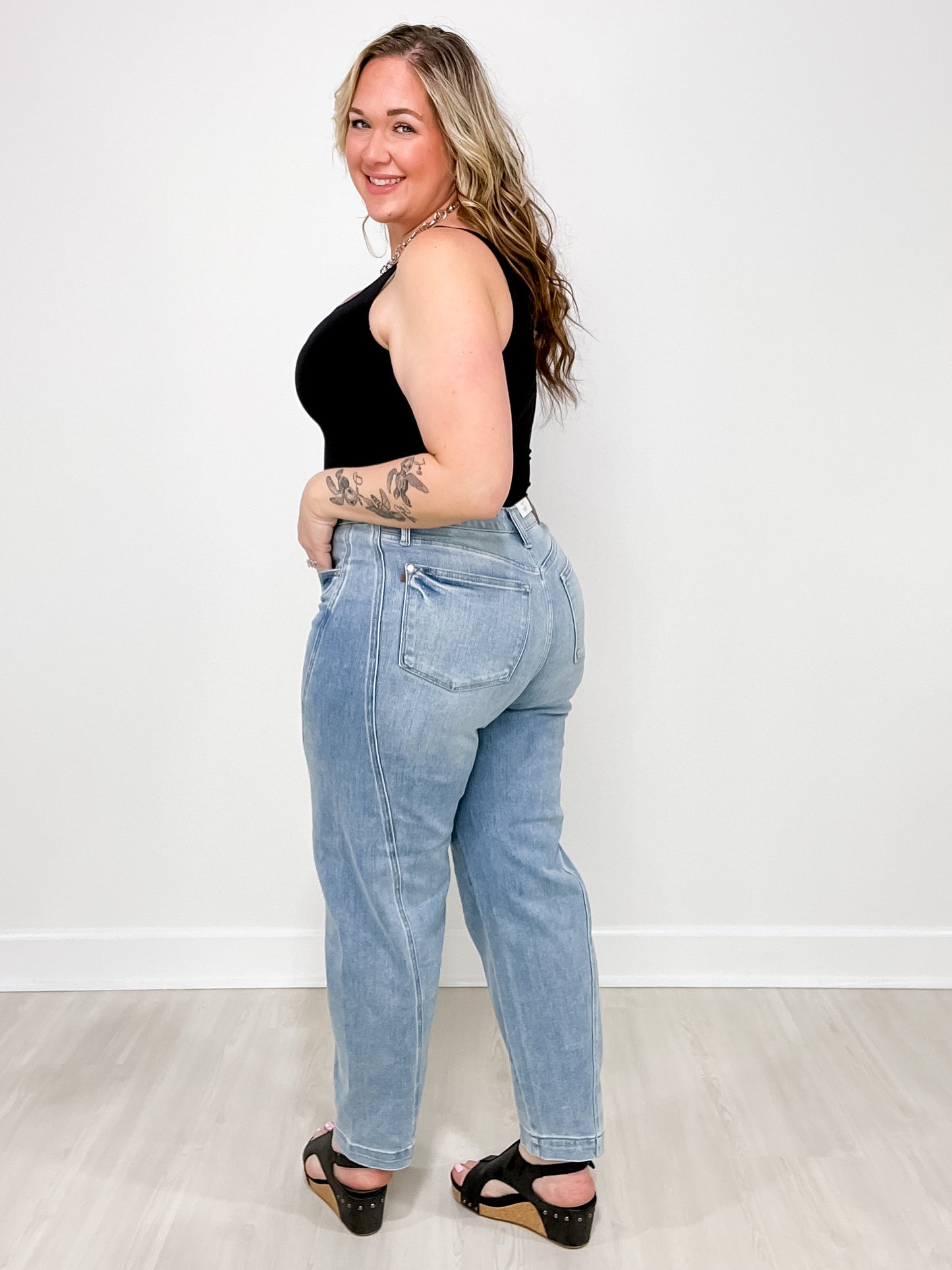 Judy Blue PENELOPE High Waist Side Panel Barrel Leg Jeans