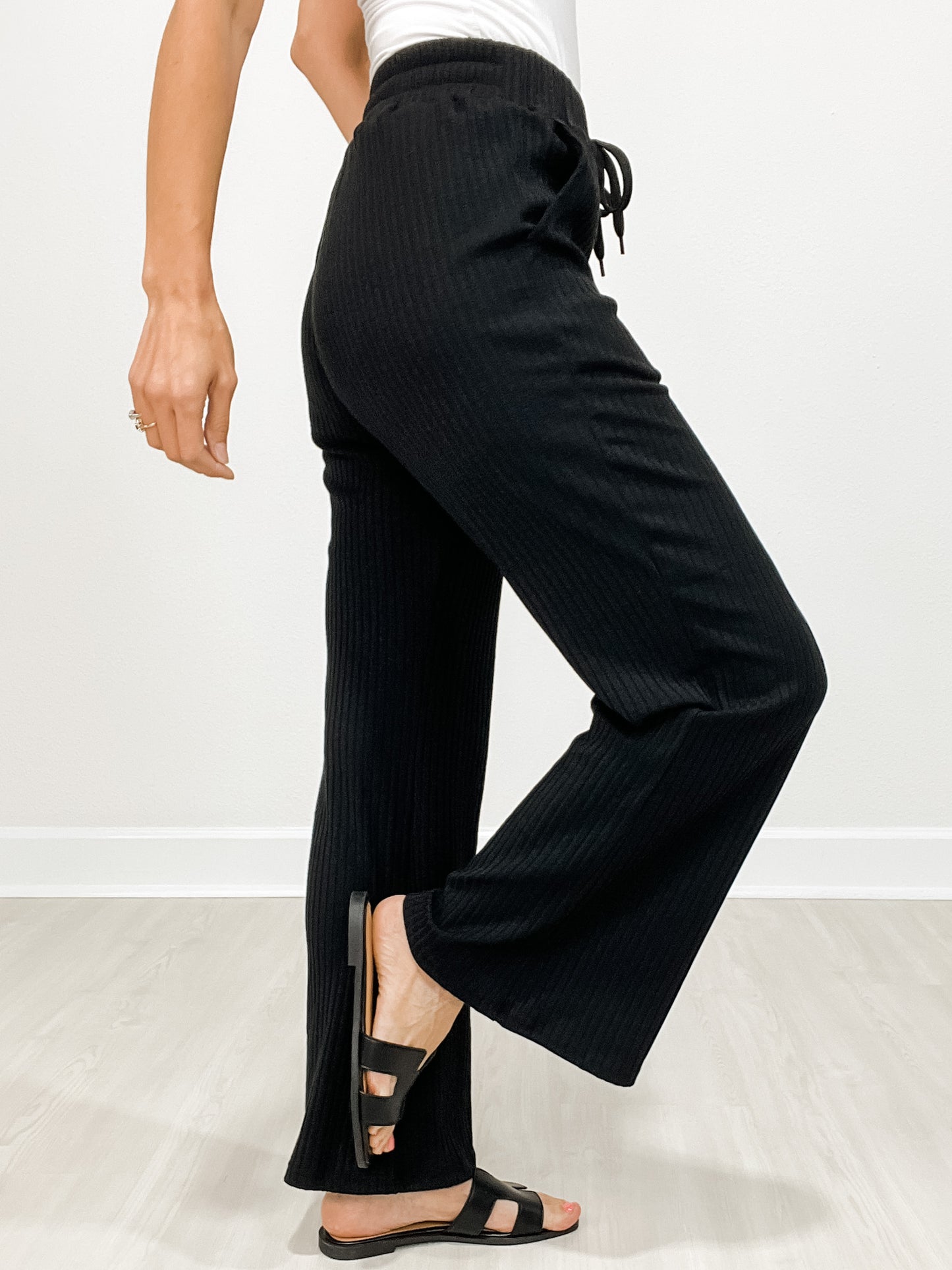 High Waisted Solid Knit Pants with Front Tie and Side Pockets