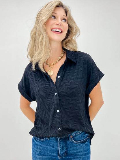 Textured Button Down Collared Short Sleeve Top