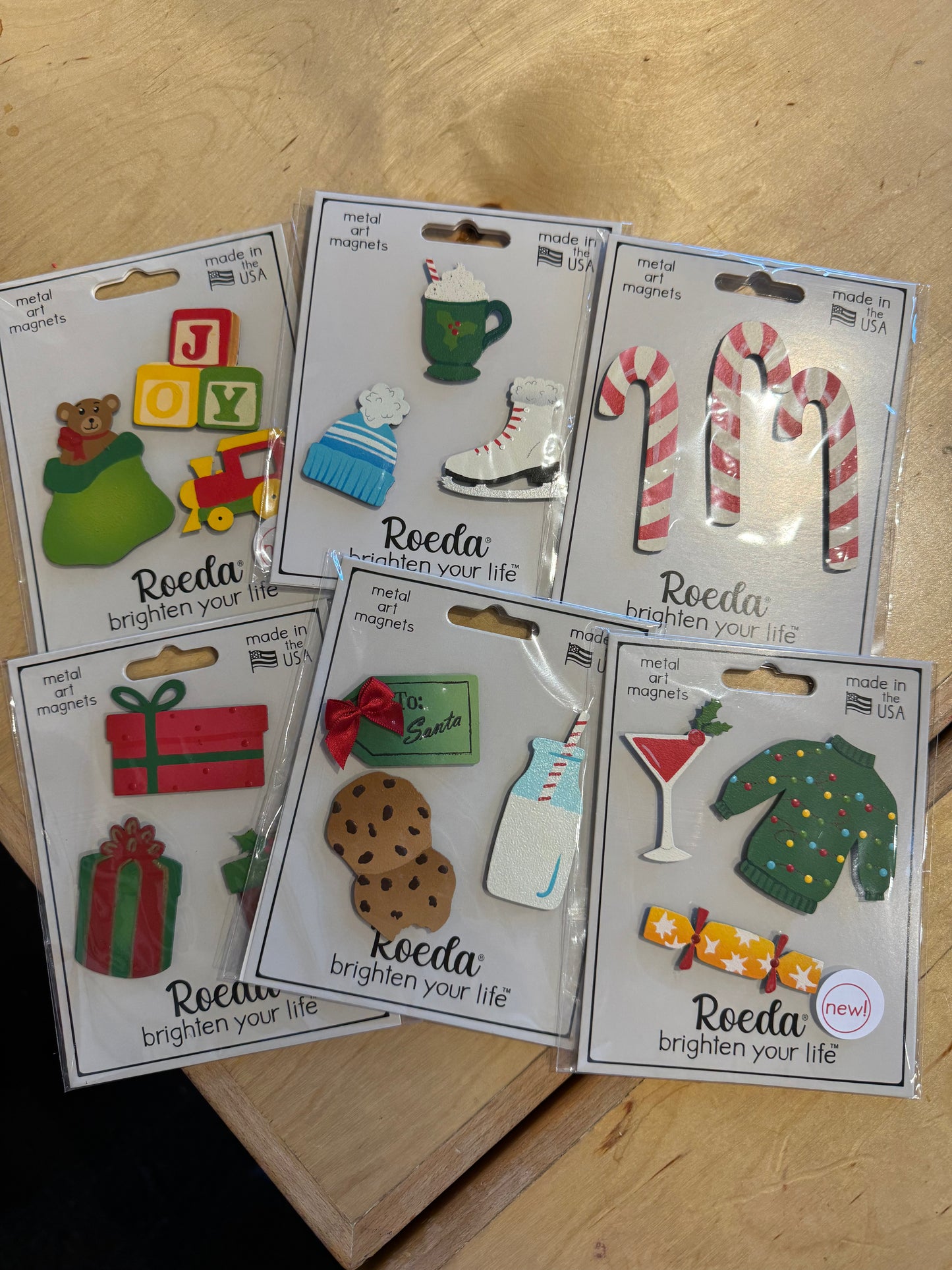 *NEW* Christmas Roeda Hand Painted Set