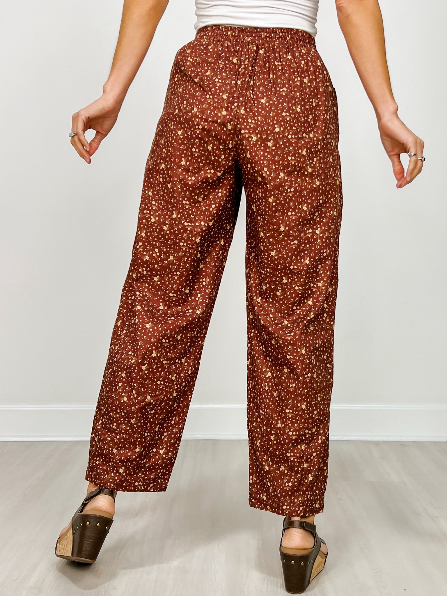 Ditsy Print Drawstring Barrel Leg Loose Pants